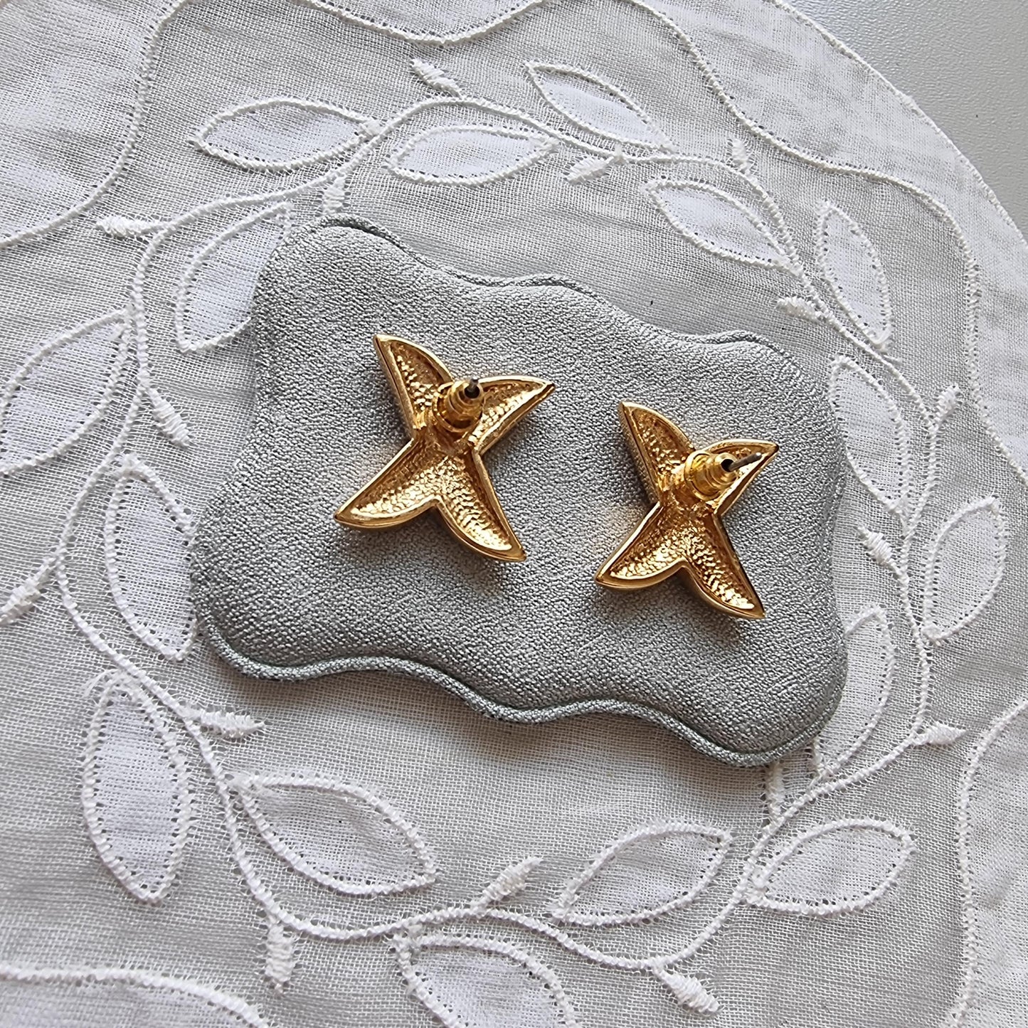 Posts - Gold Stylised Cross Stud Earrings