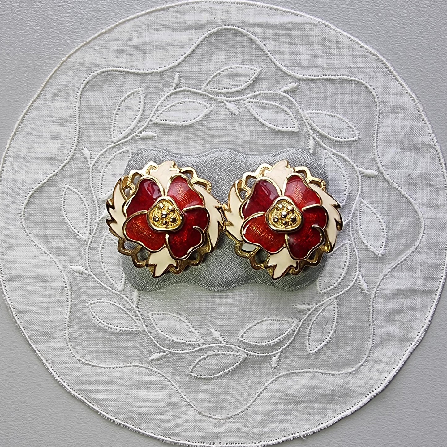 Clip on - Gold Red and White Enamel Flower Clip On Earrings