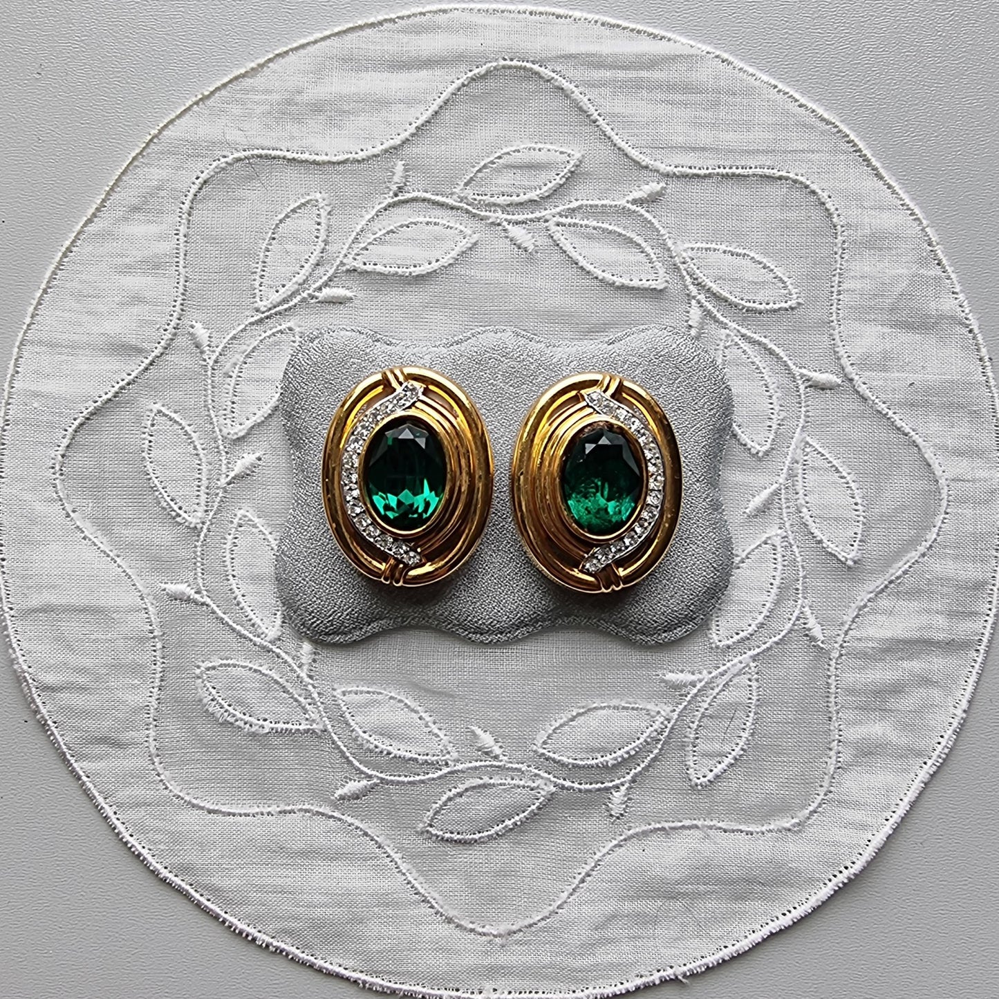 Clip on - Lanvin Oval Green and Clear Crystals Clip On Earrings