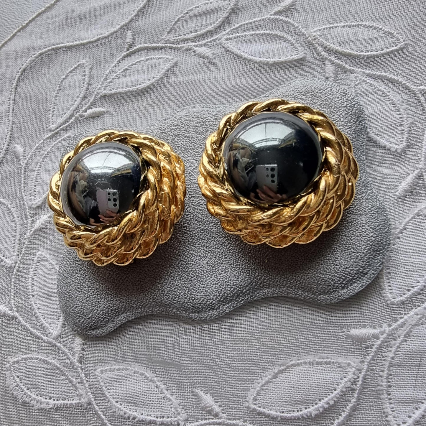 Clip on - DMJ Gold Round Silver Grey Cabochon Crystal Clip on Earrings