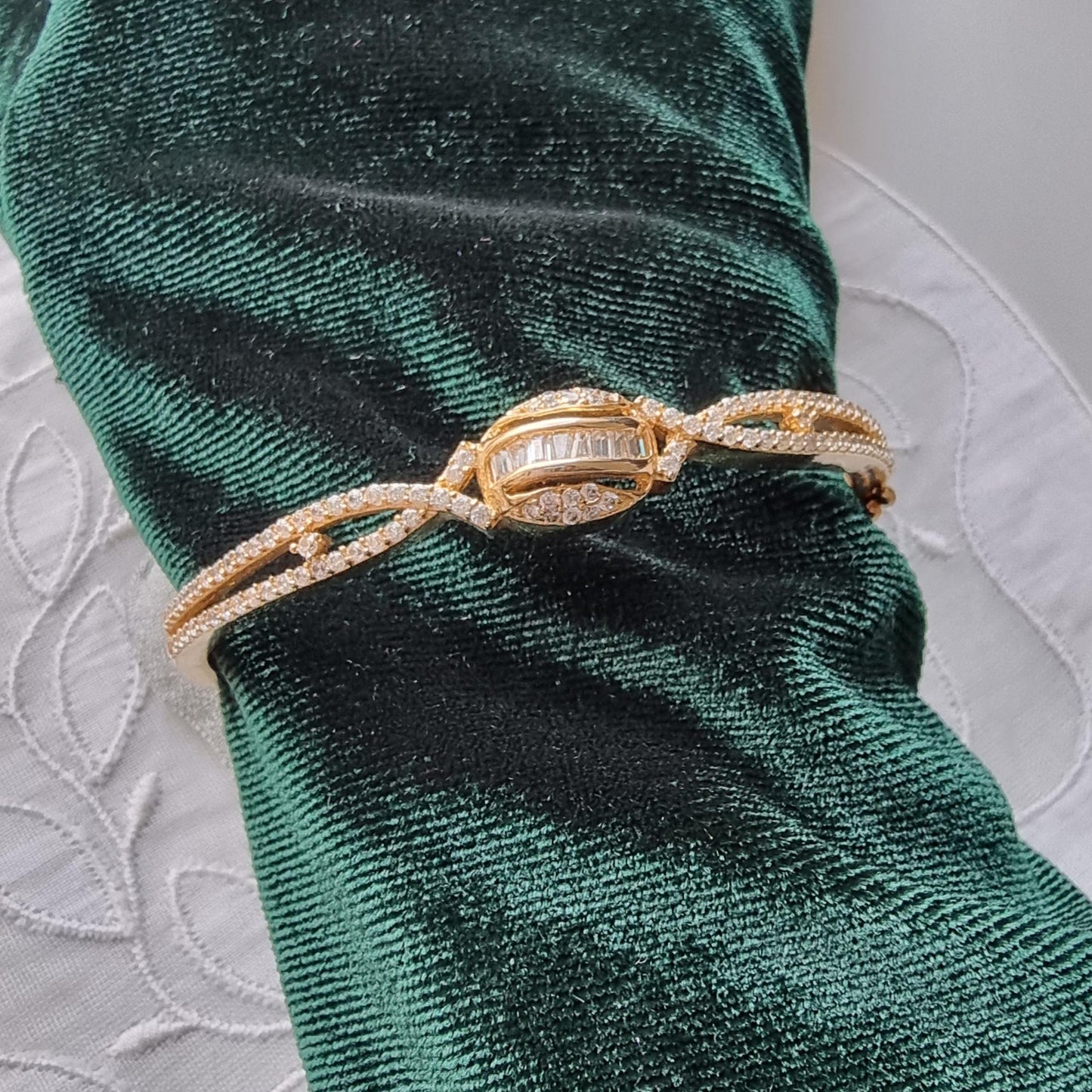 Bracelet - Gold and Fine Crystals Clamper Bracelet