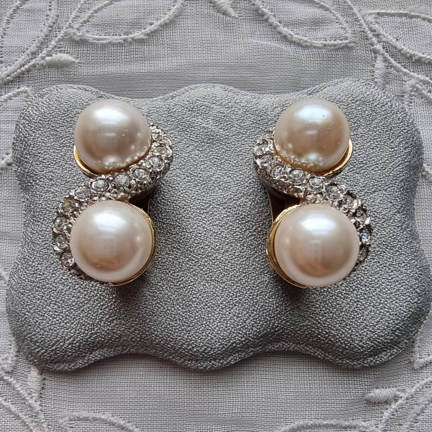 Clip on - Cascio Pearls and Crystals Swirl Clip on Earrings