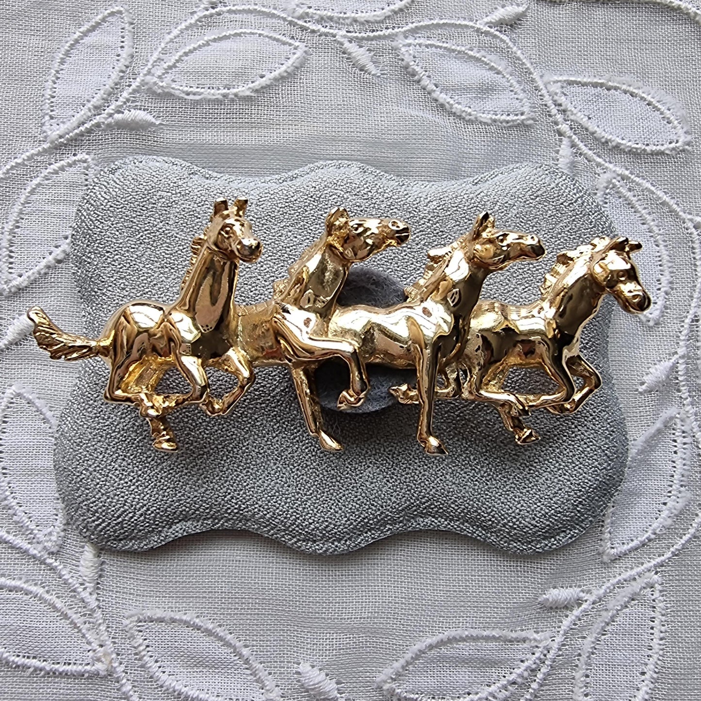 Brooch - Gold Four Horses Brooch