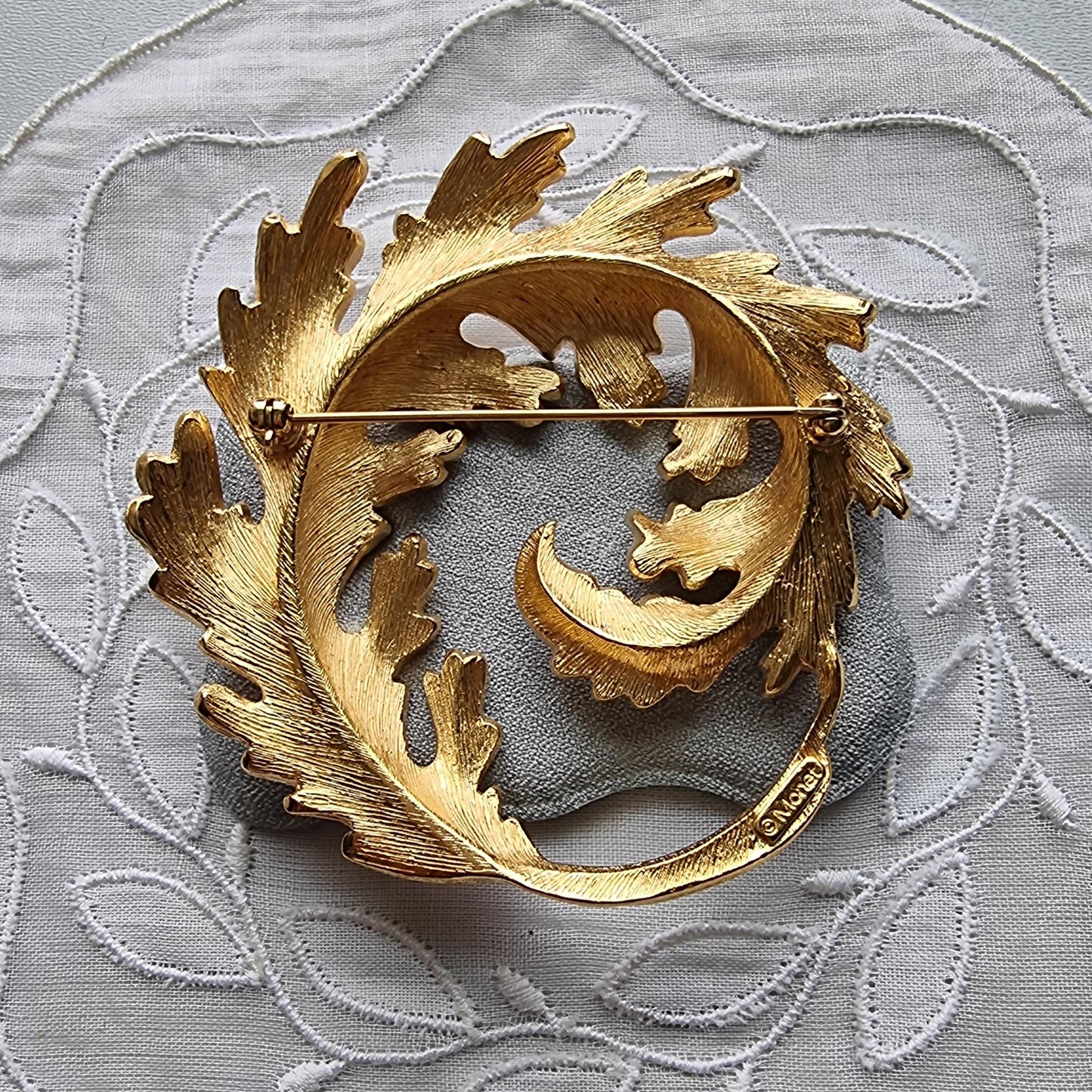 Brooch - Monet Gold Round Leaf Brooch