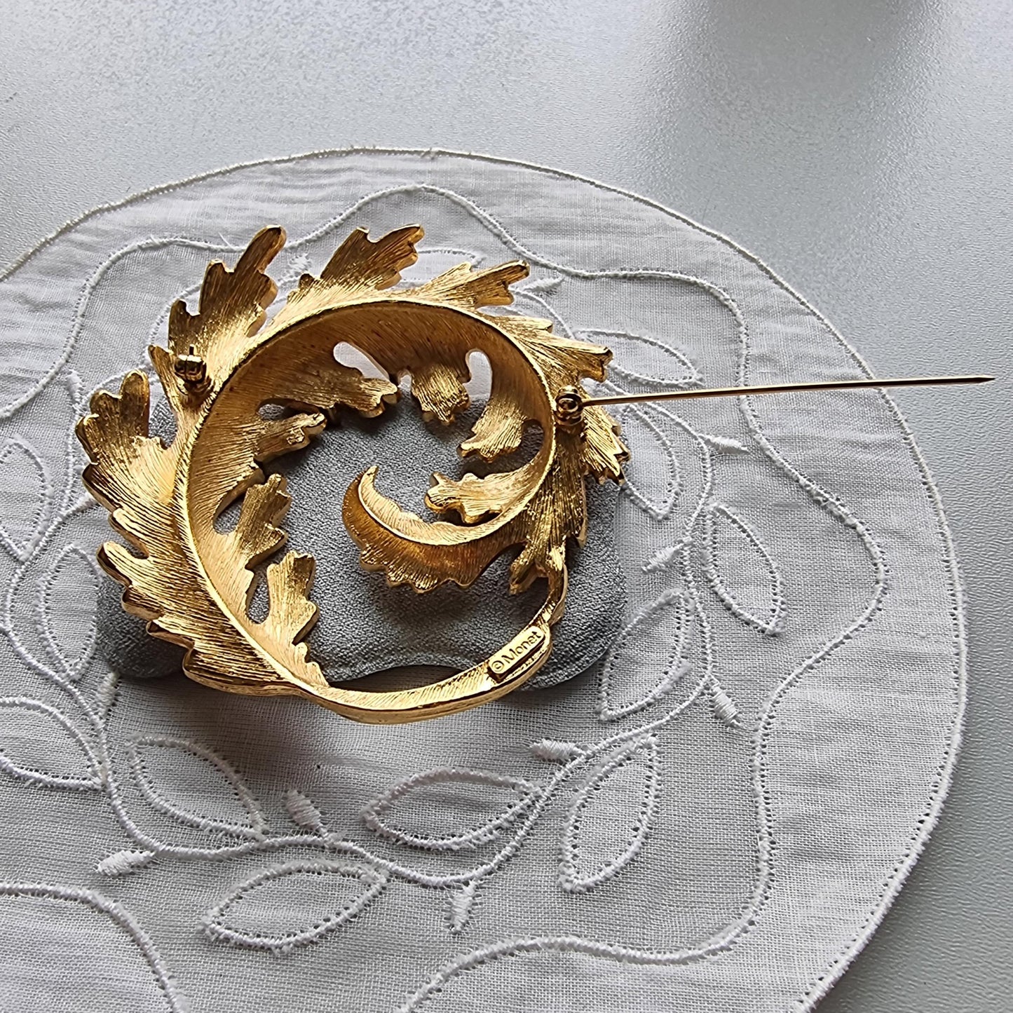 Brooch - Monet Gold Round Leaf Brooch