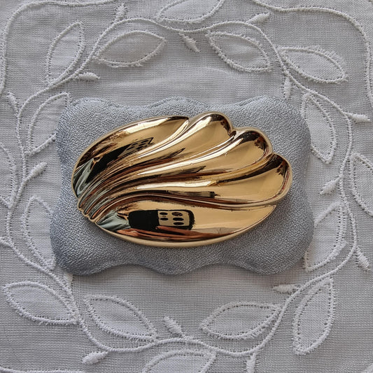 Brooch - Monet Gold Oval Abstract Wave Brooch