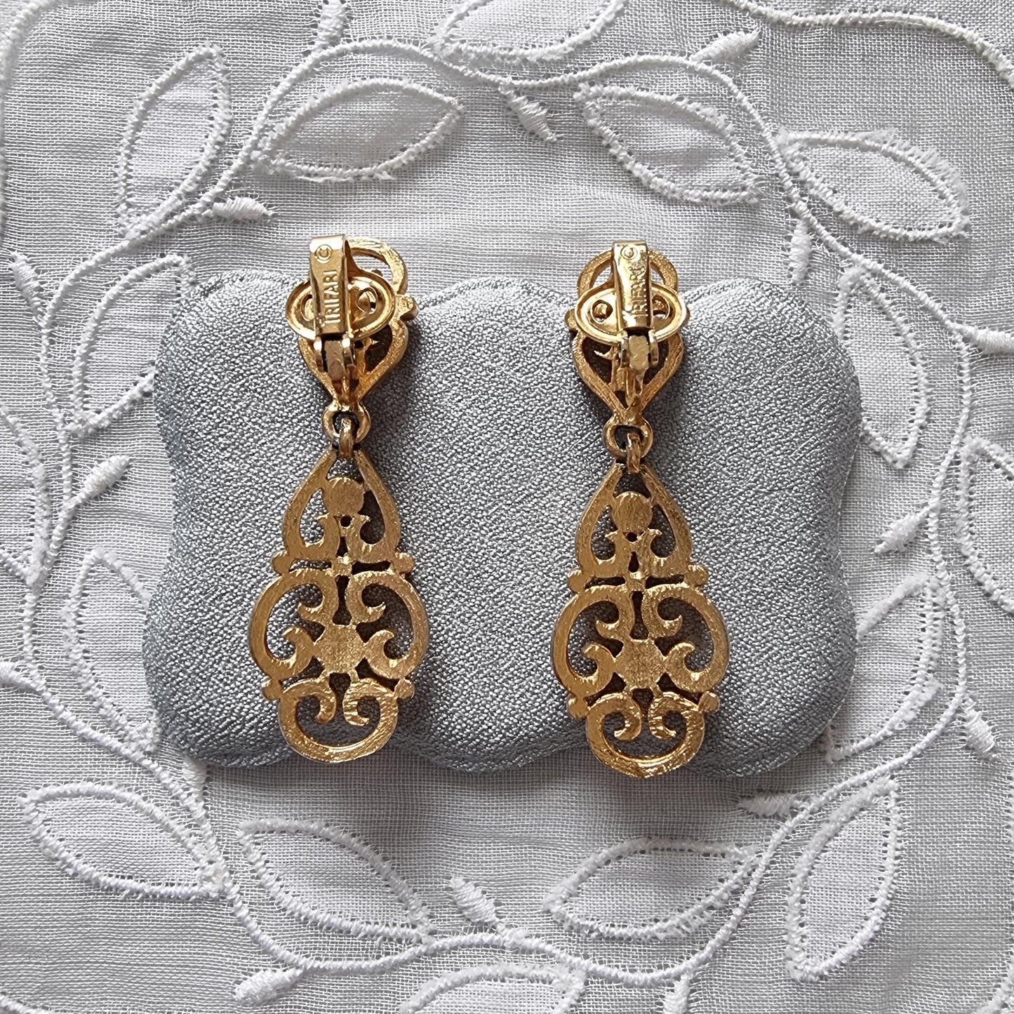 Clip on - Trifari Gold Filigree Drop Clip on Earrings