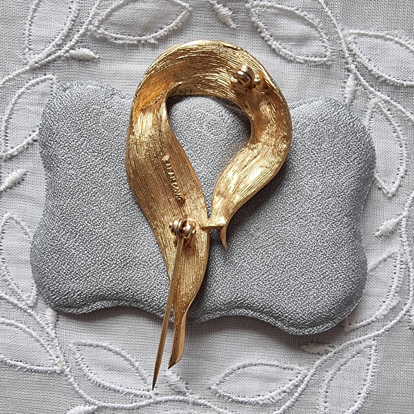 Brooch - Sarah Coventry Gold Feather Brooch