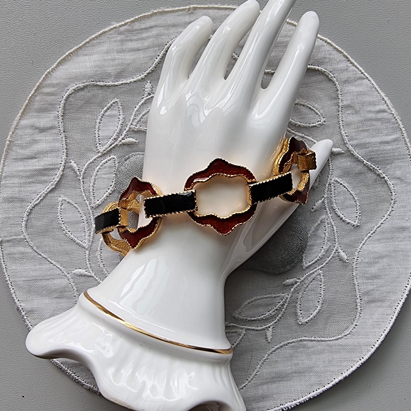 Bracelet - Avon Gold Red and Black Enamel Link Chain Bracelet