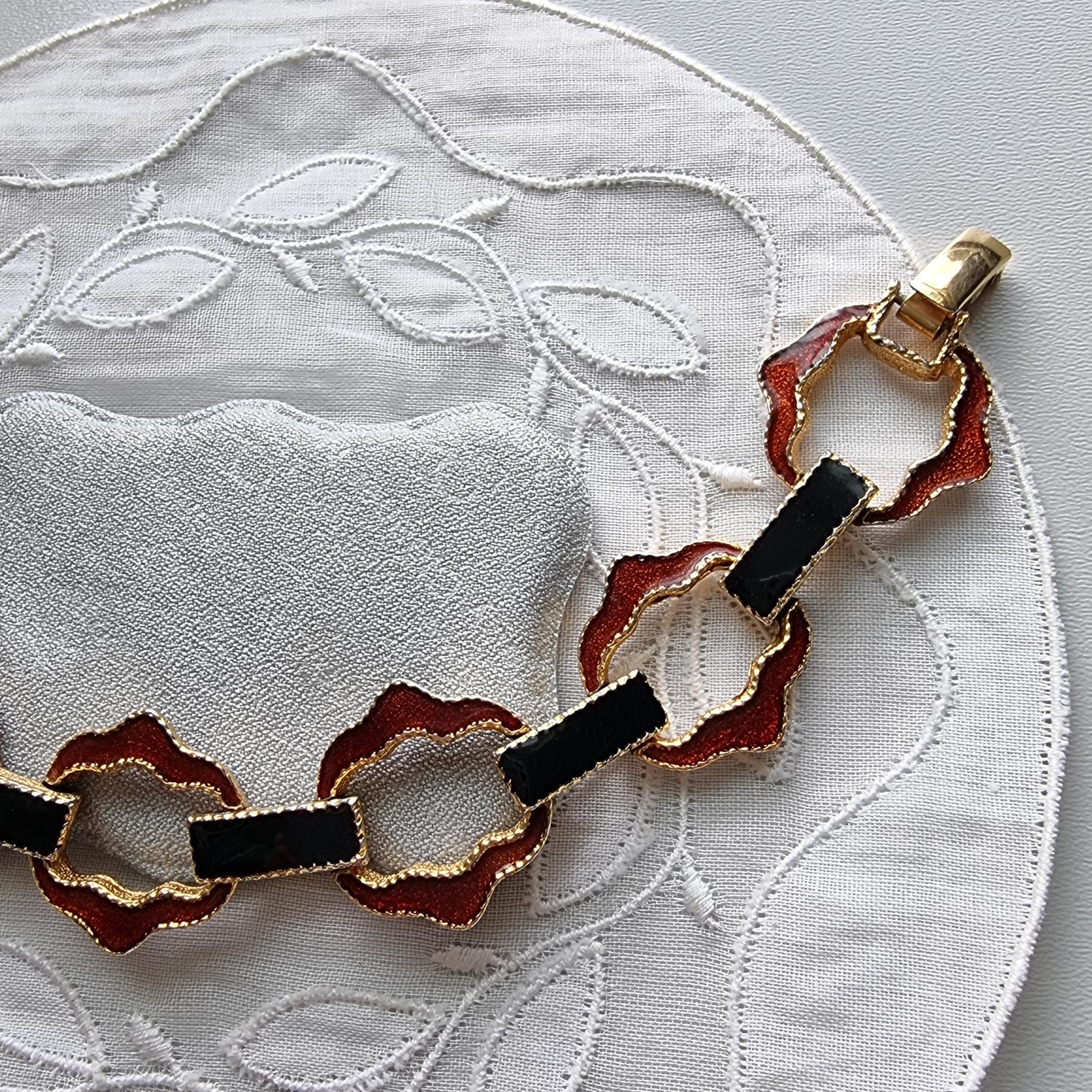 Bracelet - Avon Gold Red and Black Enamel Link Chain Bracelet