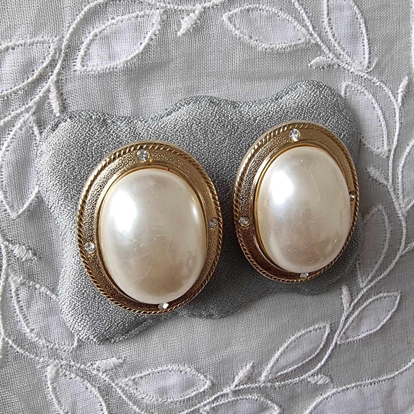 Clip on - Gold Oval Pearl and Crystals Clip on Earrings