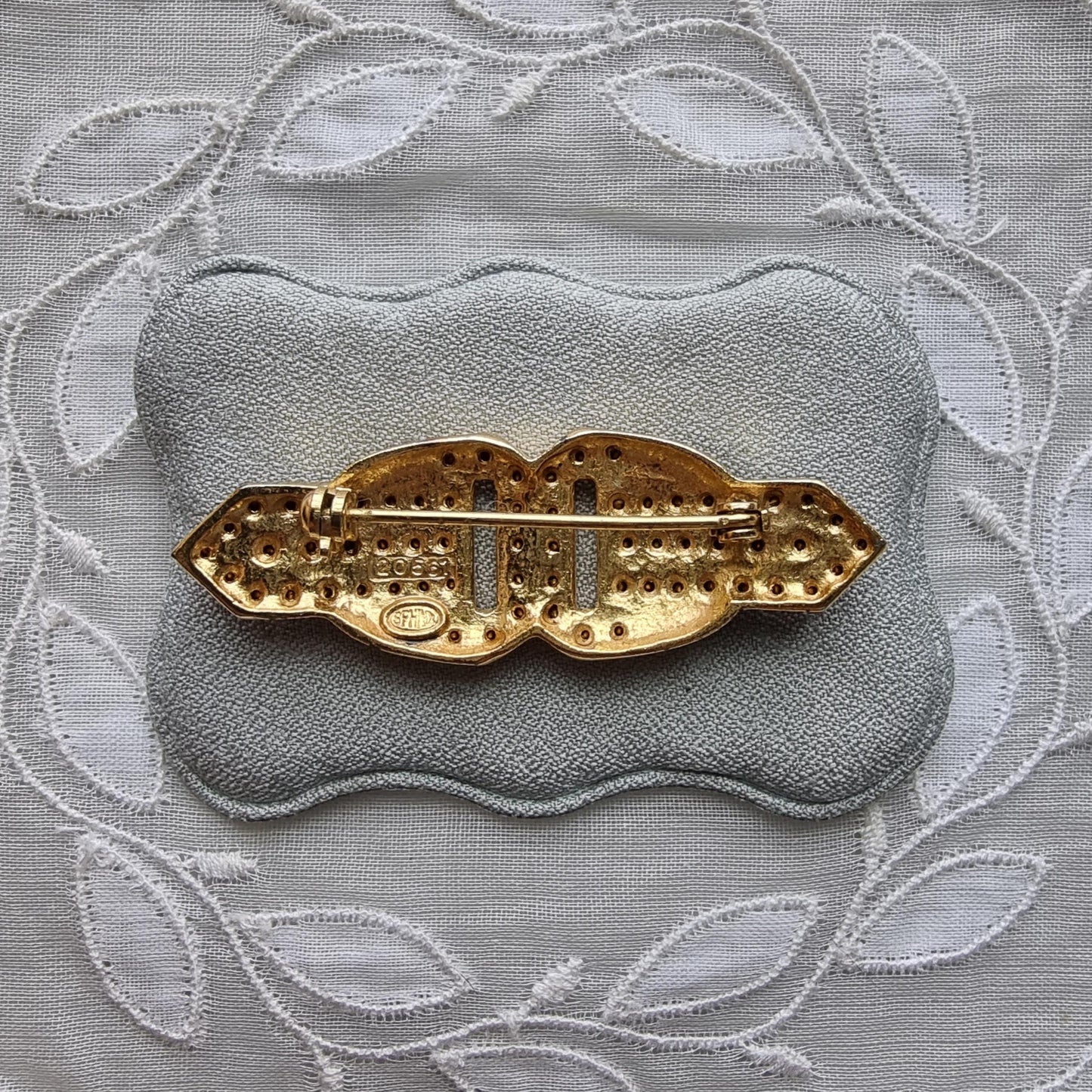 Brooch - Sphinx Gold Crystal Buckle Brooch