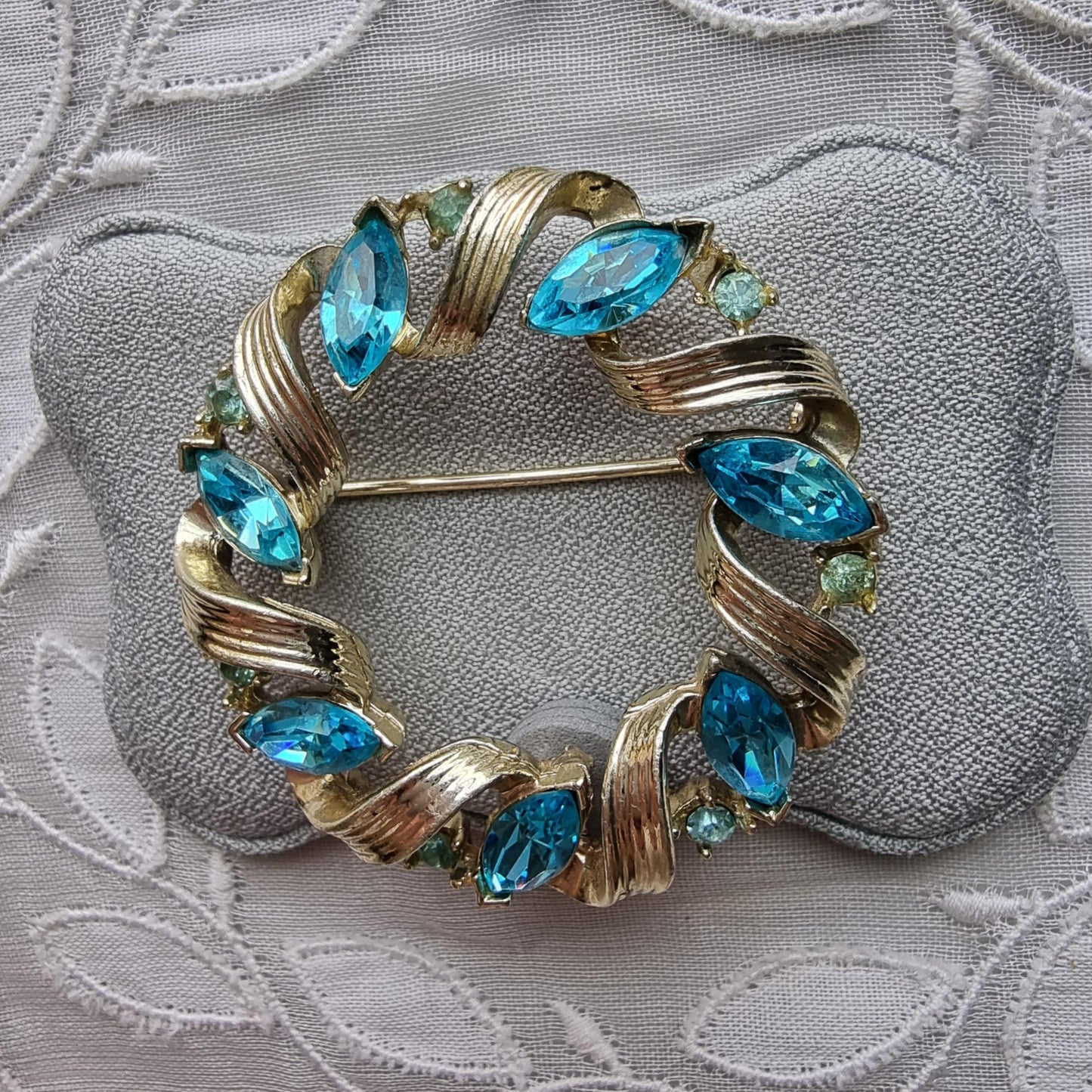 Brooch - Lisner Gold Ribbon Blue Crystals Wreath Brooch