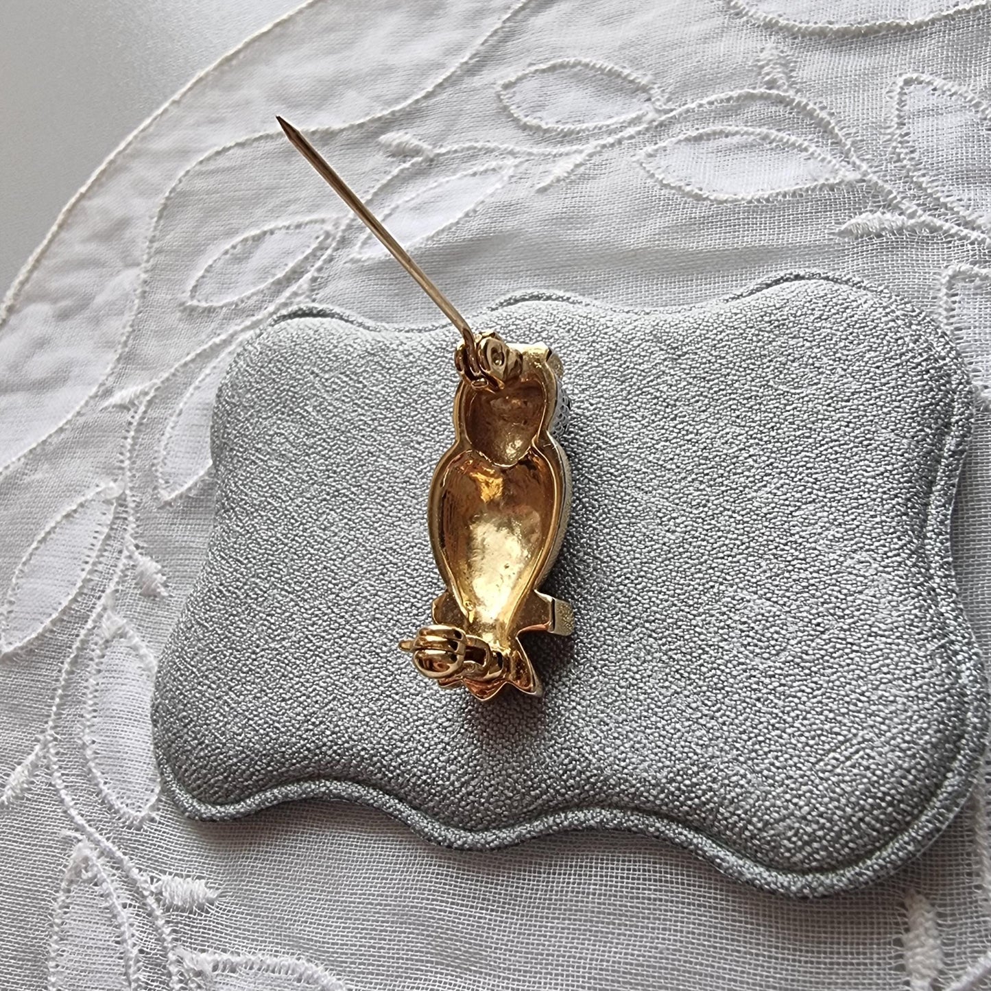 Brooch - Small Green and Clear Crystals Owl Brooch