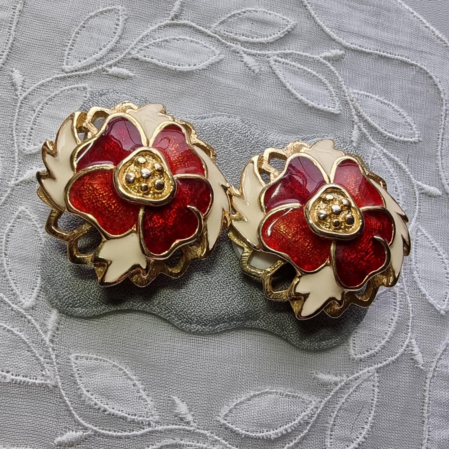 Clip on - Gold Red and White Enamel Flower Clip On Earrings