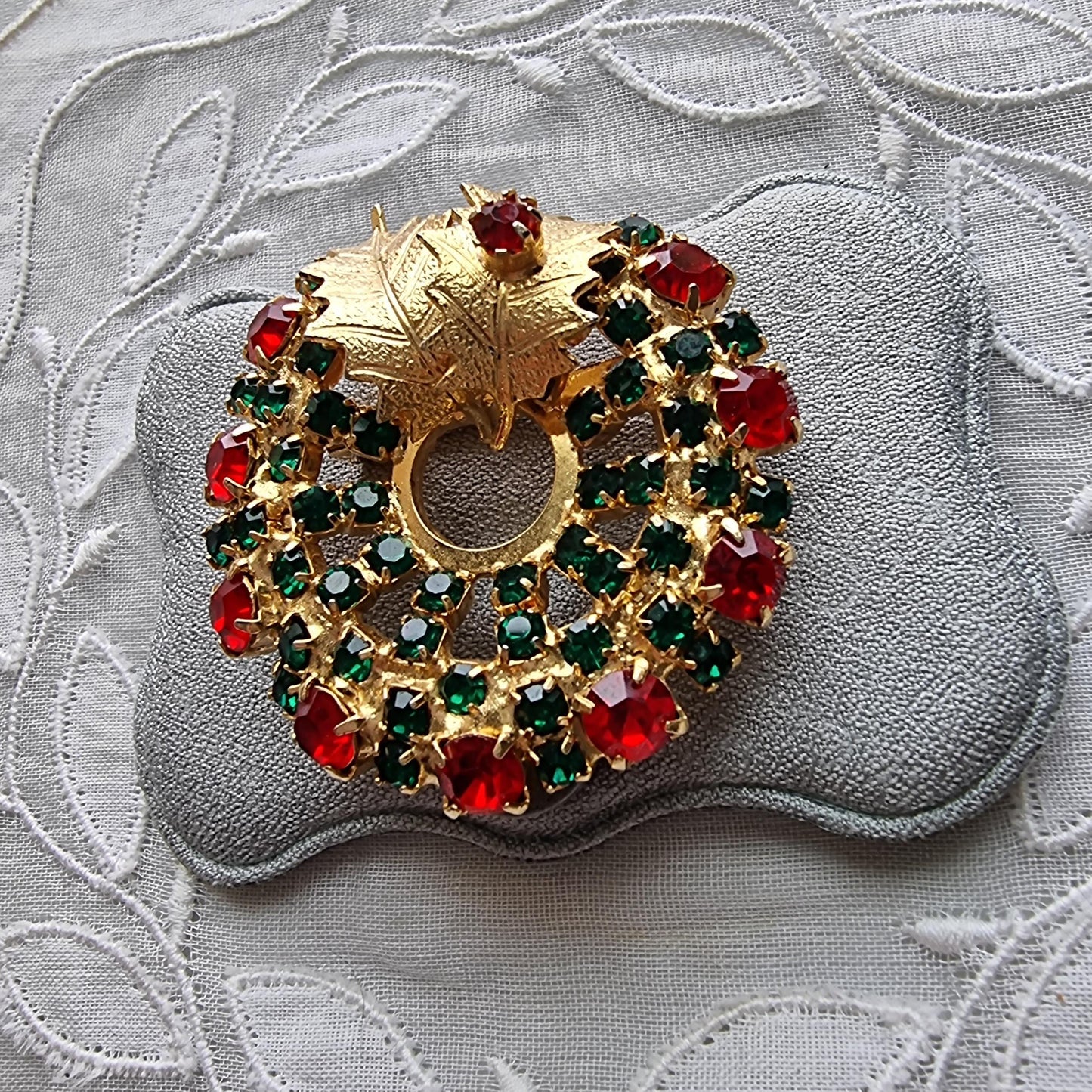 Brooch - Green and Red Crystals Christmas Wreath Brooch