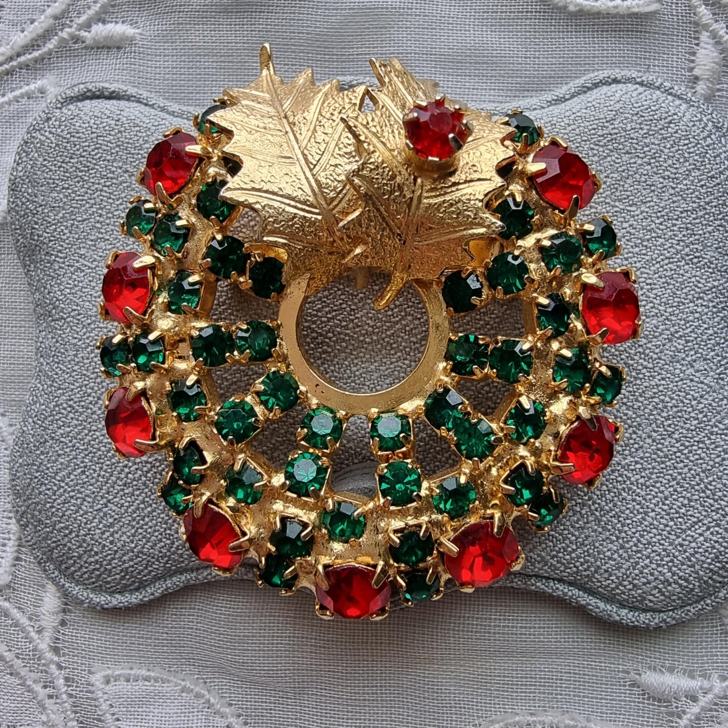 Brooch - Green and Red Crystals Christmas Wreath Brooch