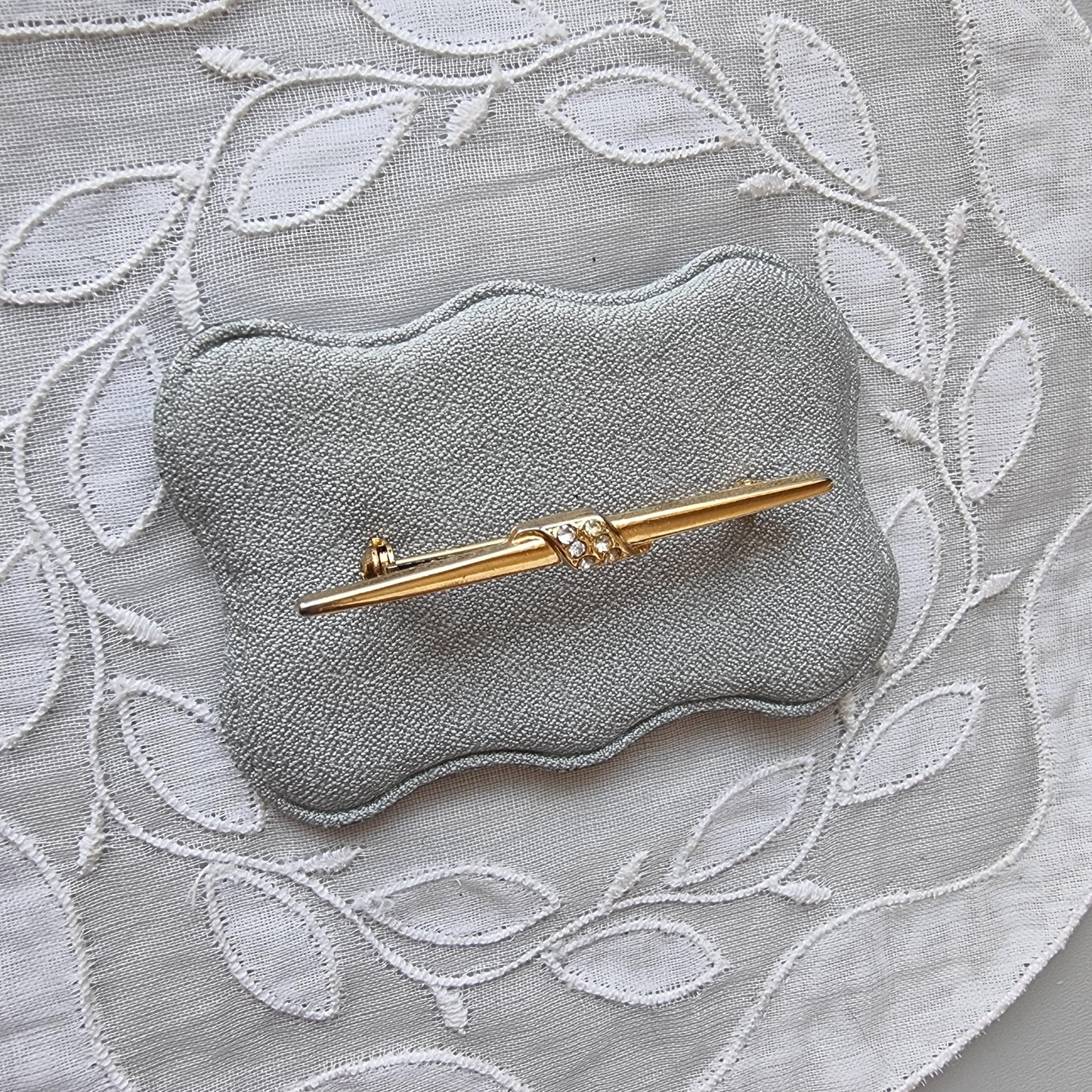 Brooch - Gold and Clear Crystals Bar Brooch