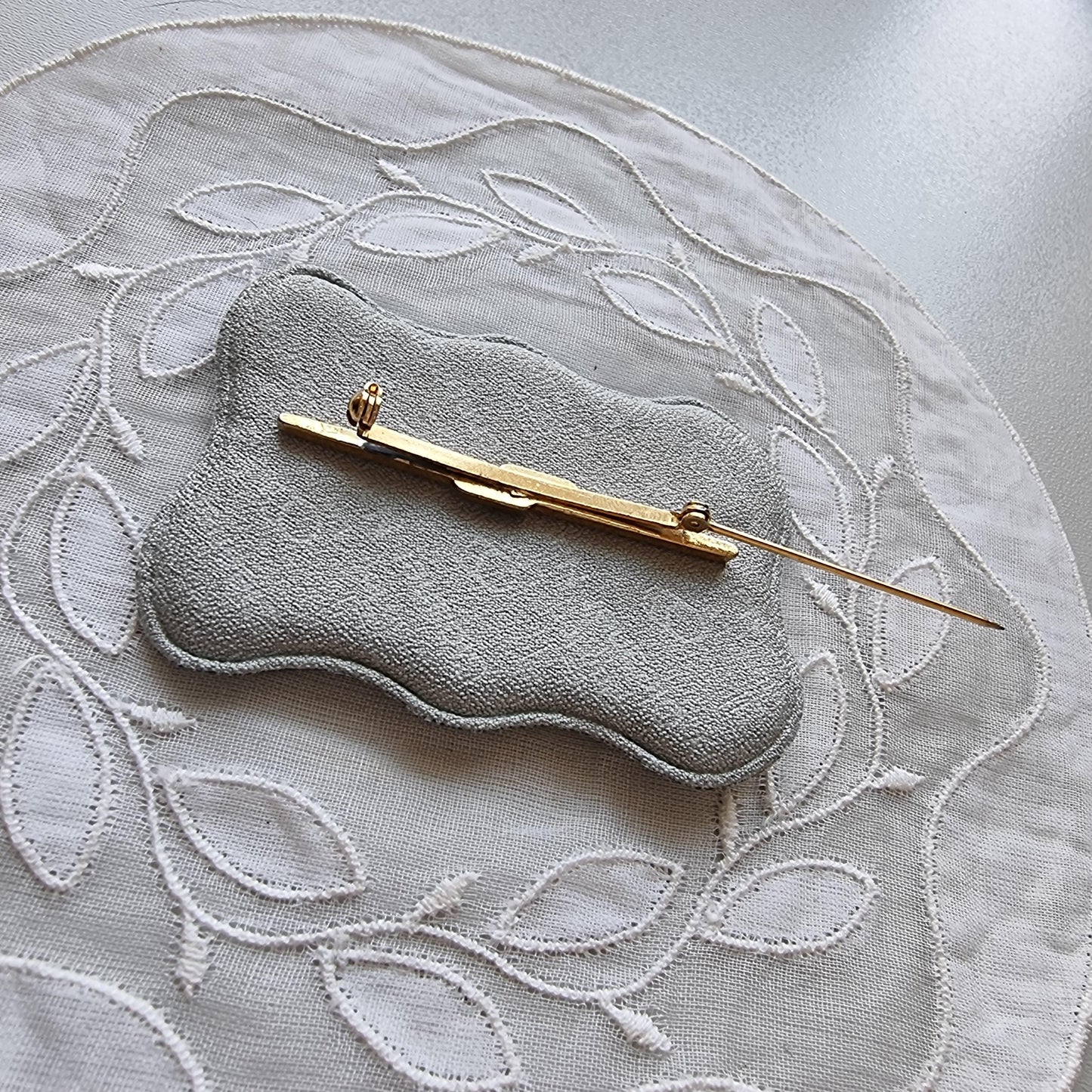 Brooch - Gold and Clear Crystals Bar Brooch