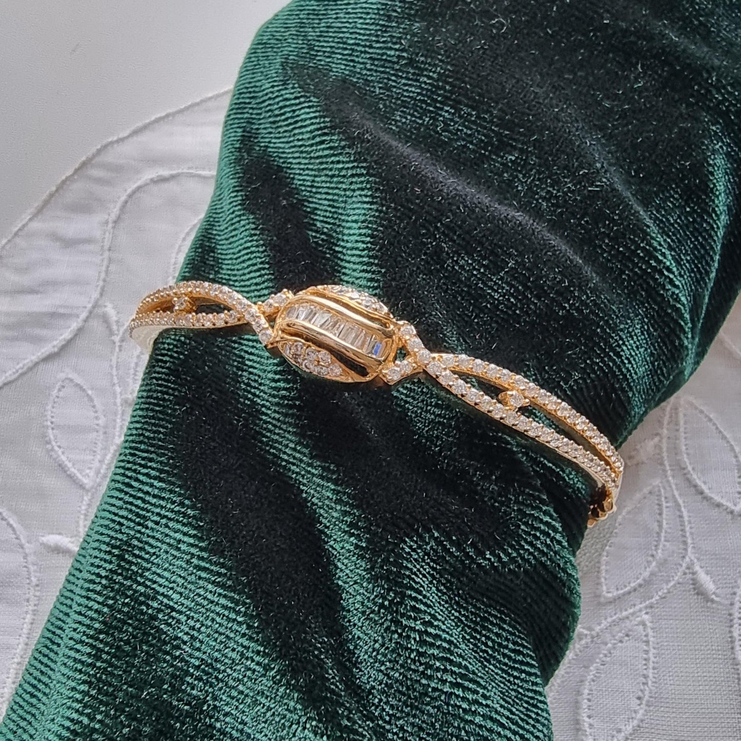 Bracelet - Gold and Fine Crystals Clamper Bracelet