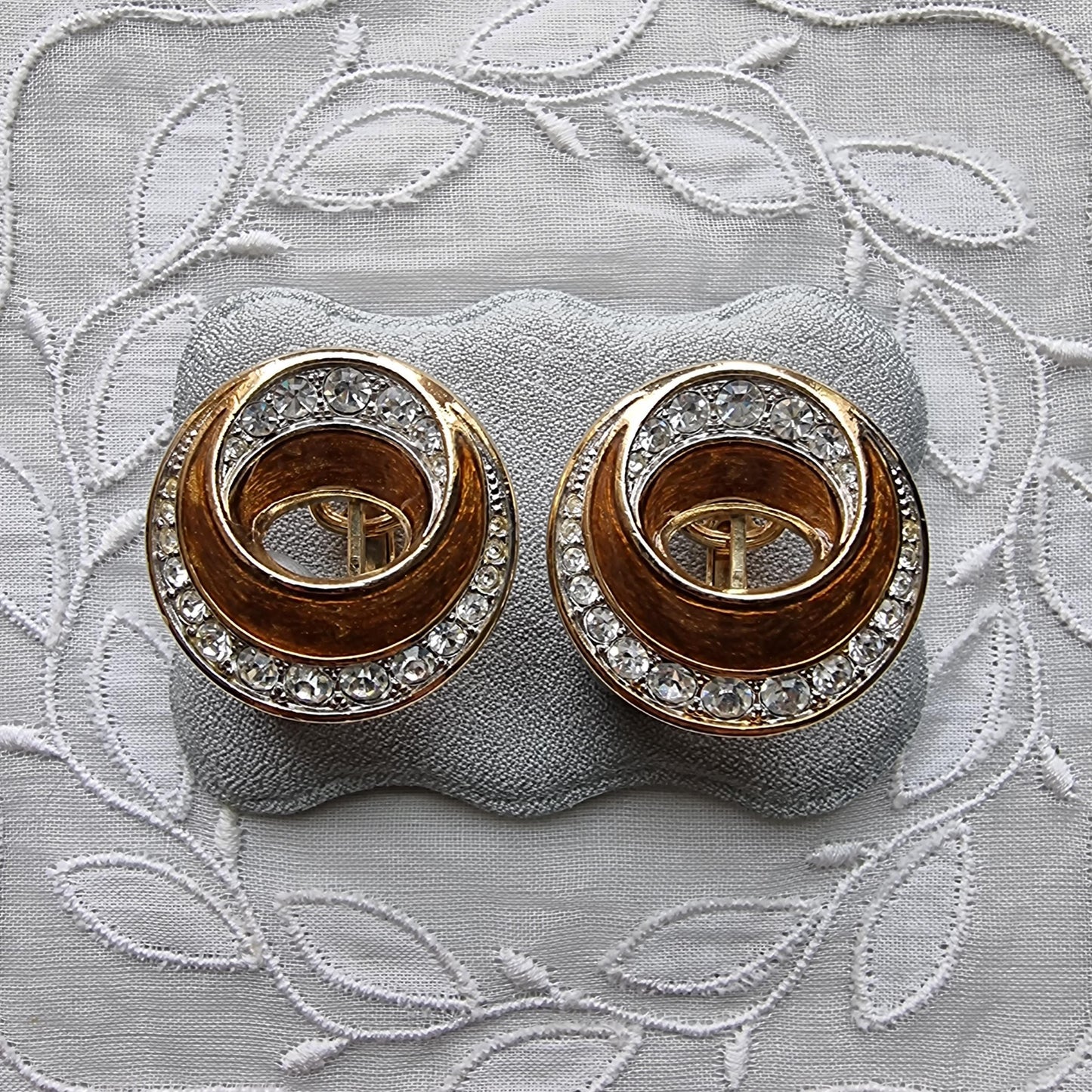 Clip on - Bergdorf Goodman Brown Enamel and Crystals Round Clip On Earrings
