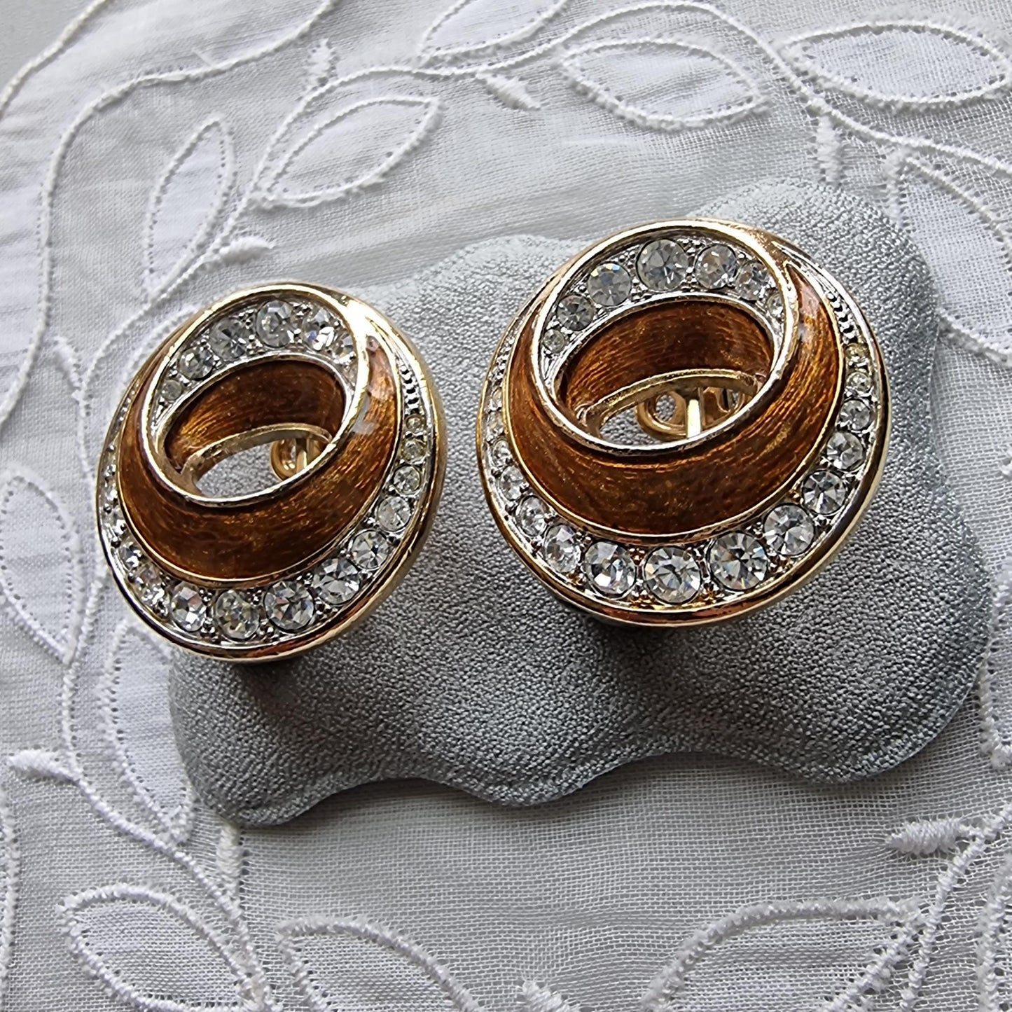 Clip on - Bergdorf Goodman Brown Enamel and Crystals Round Clip On Earrings