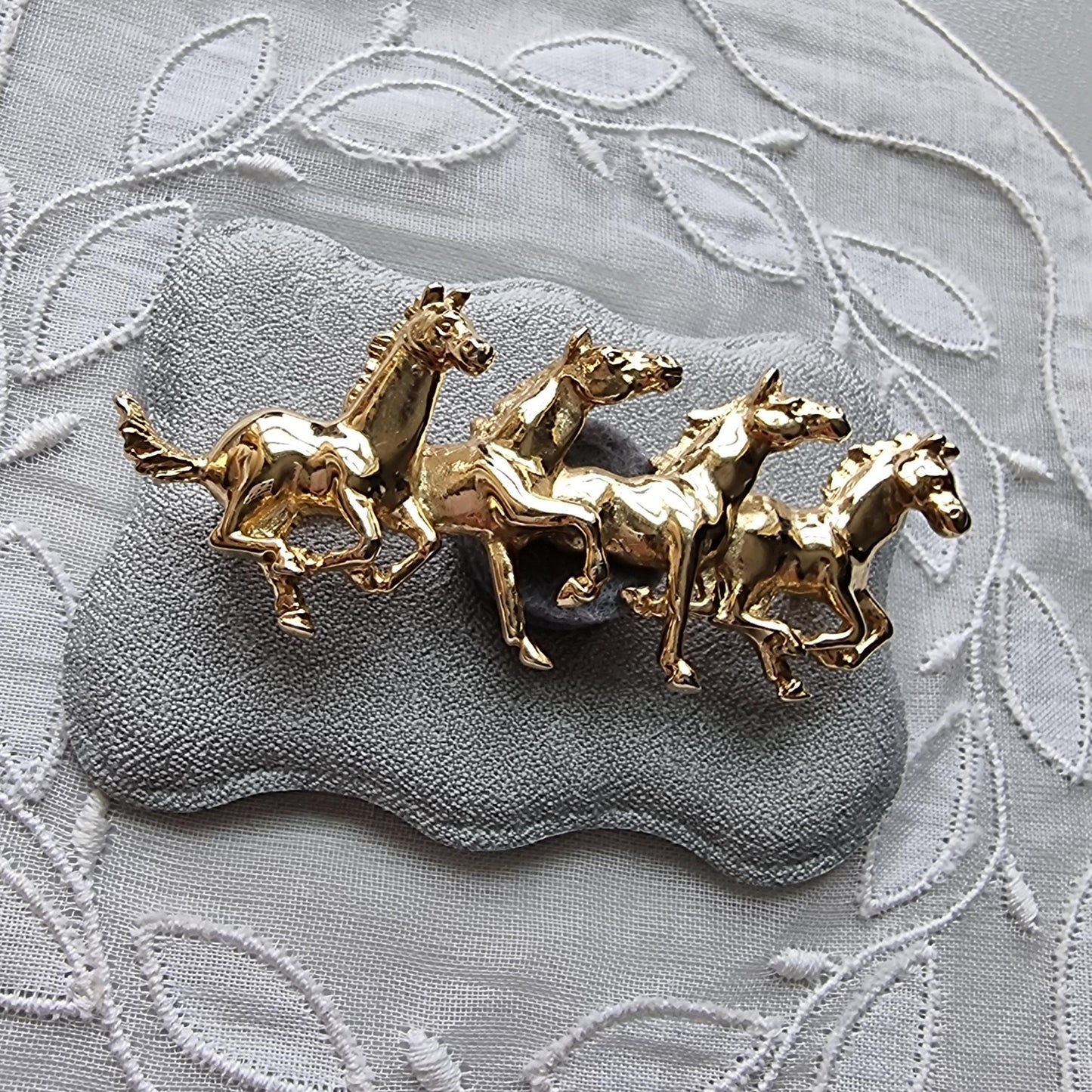 Brooch - Gold Four Horses Brooch