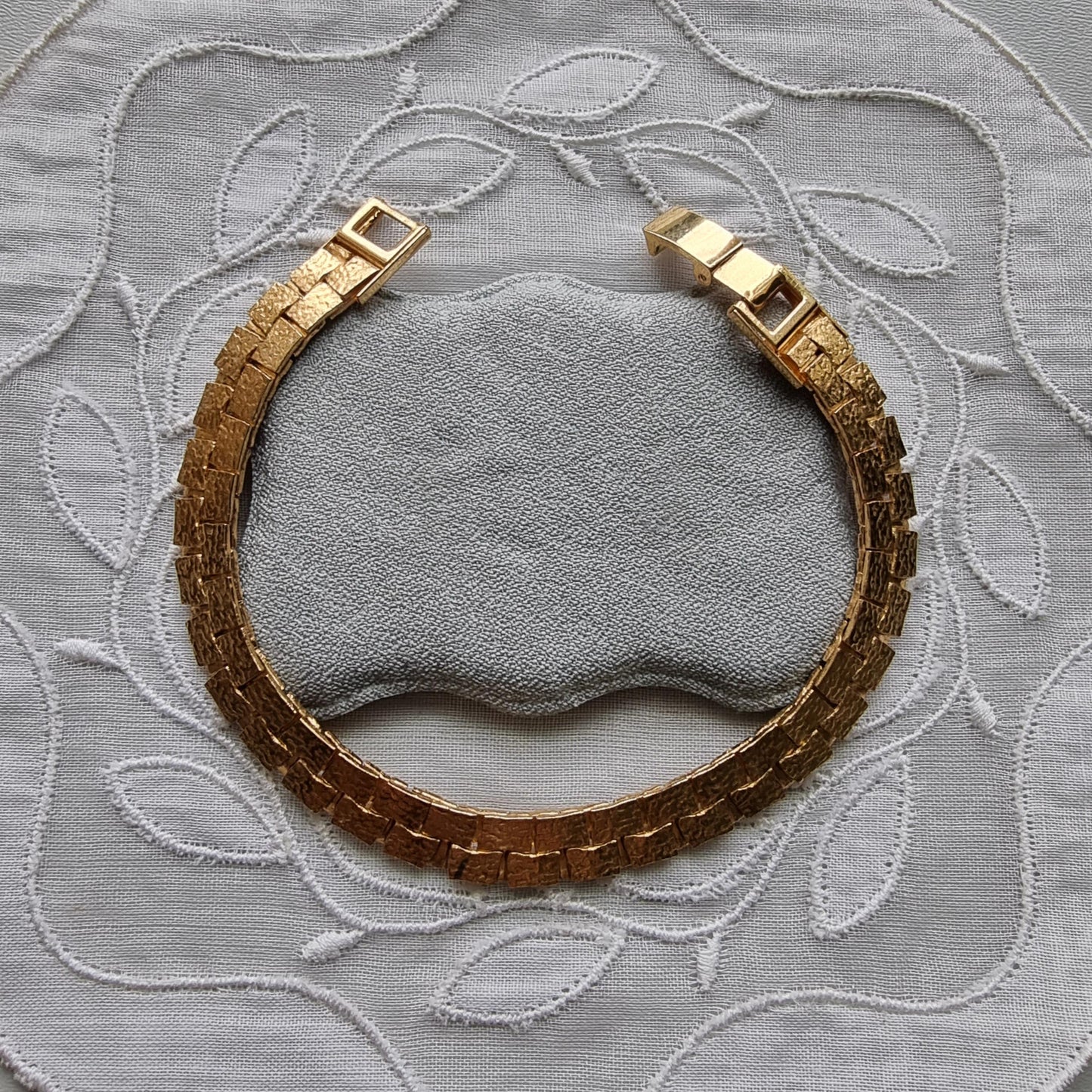 Bracelet - Gold Textured Flat Chain Bracelet