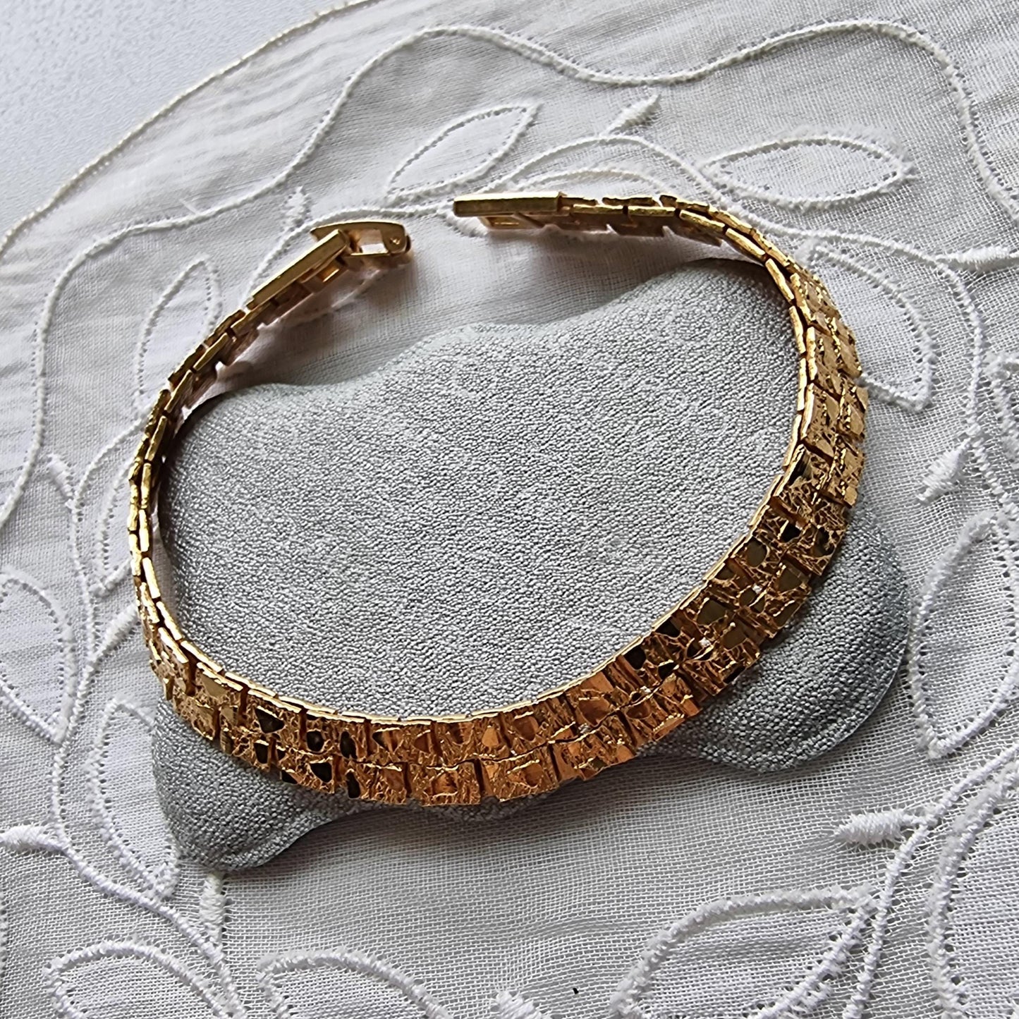 Bracelet - Gold Textured Flat Chain Bracelet