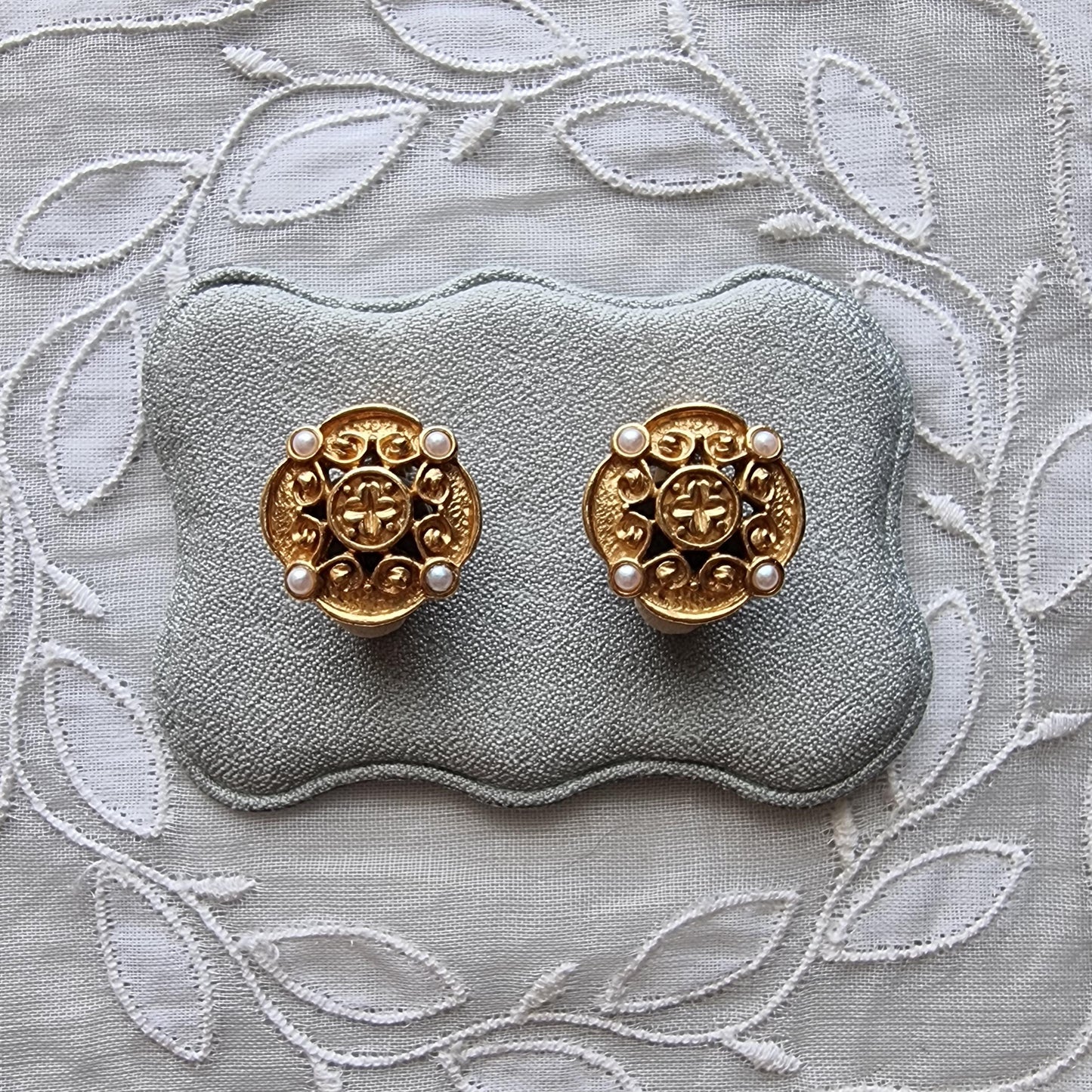 Clip on - Small Etruscan Style Pearl Clip On Earrings