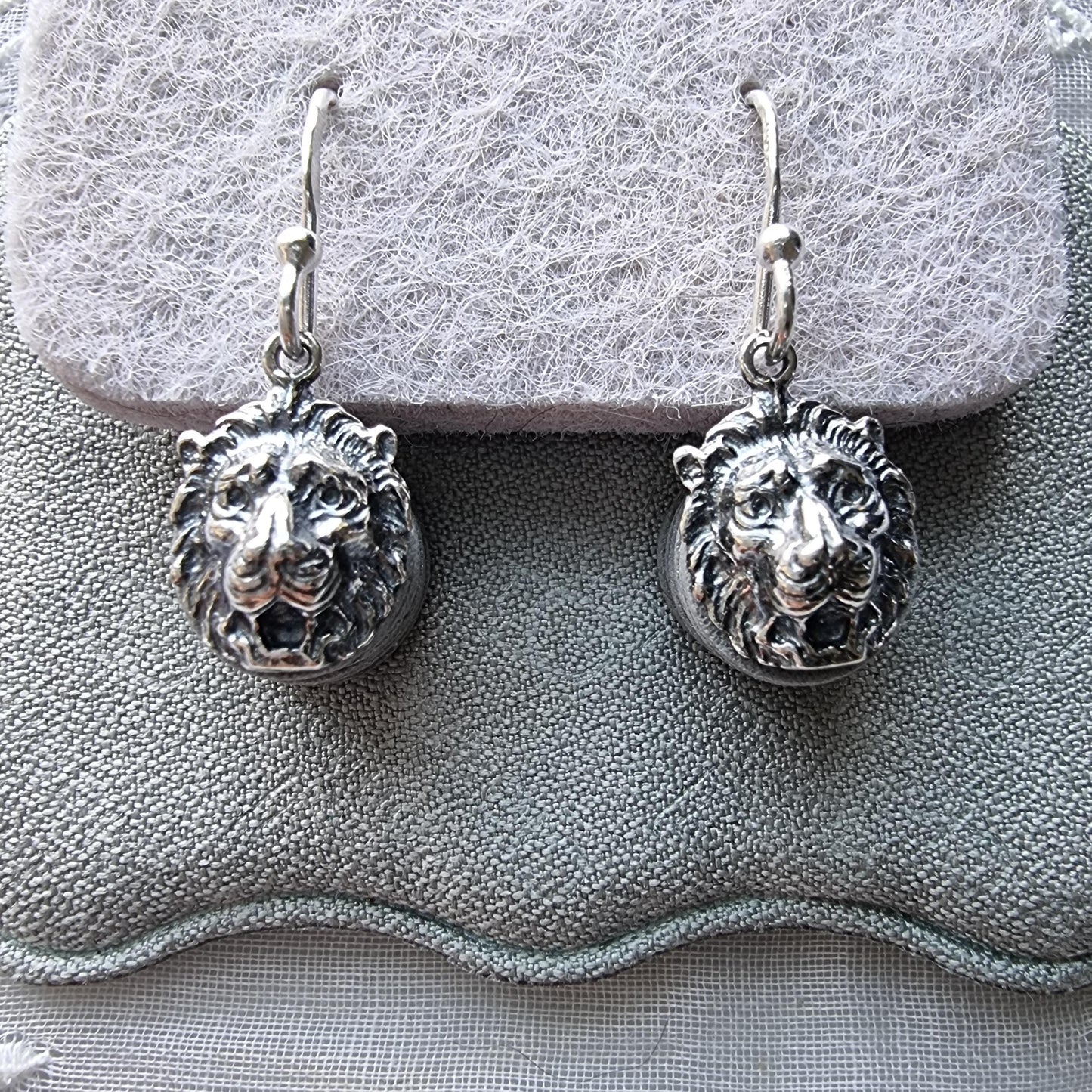 Hooks - Sterling Silver Lion Head Drops Hook Earrings