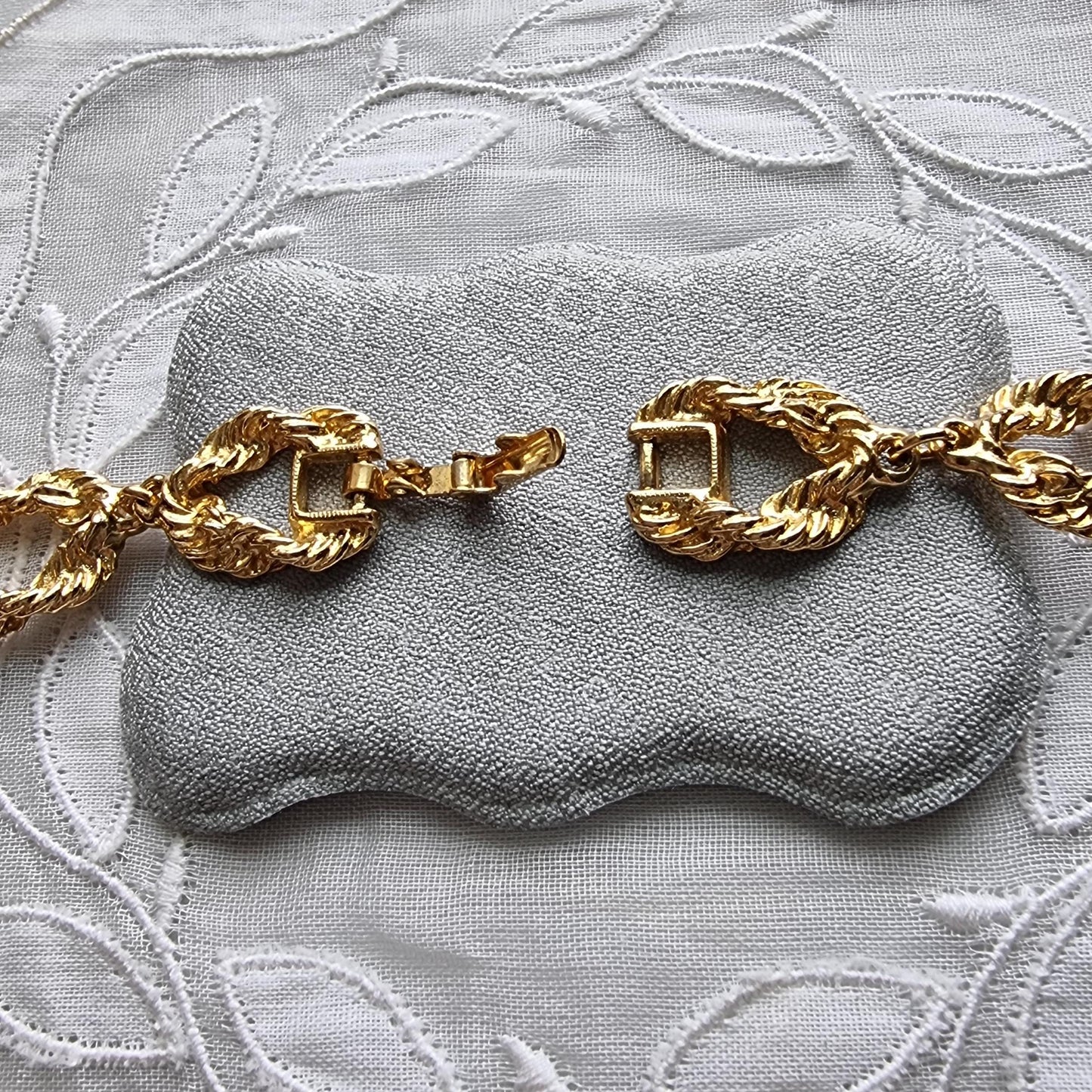 Necklace - Gold Textured Chain Link Drop Long Necklace