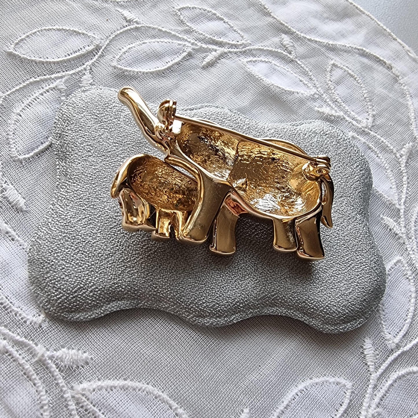 Brooch - Gold and Clear Crystals Elephants Brooch