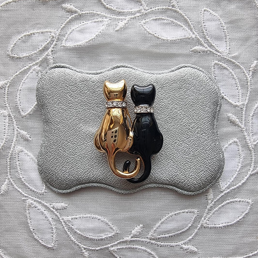 Brooch - Keyes Gold and Black Cats with Crystal Collars Brooch
