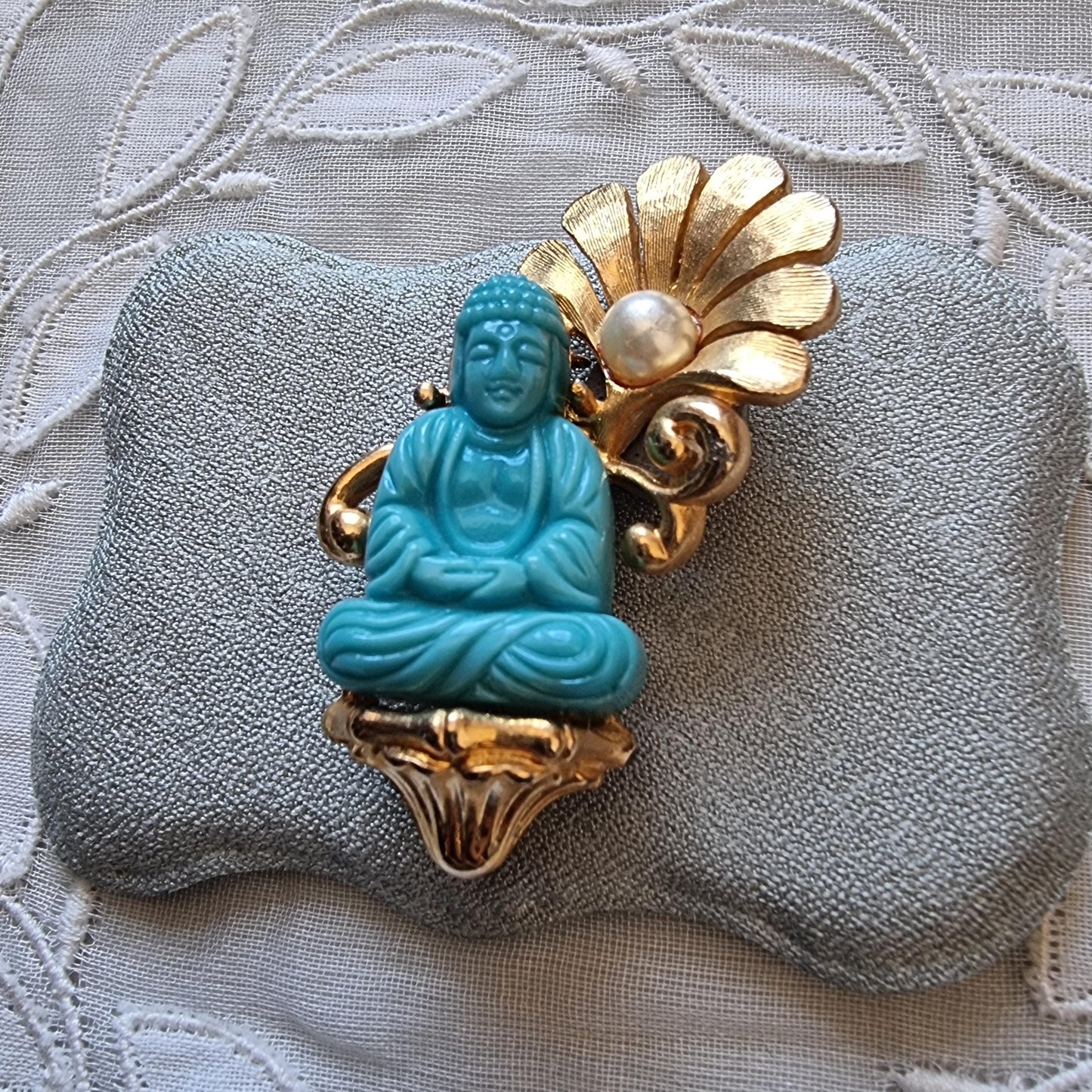 Brooch - Vintage Turquoise Acrylic Buddha and Pearl Flower Brooch