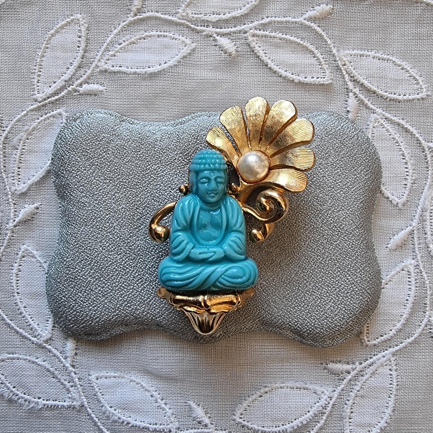 Brooch - Vintage Turquoise Acrylic Buddha and Pearl Flower Brooch