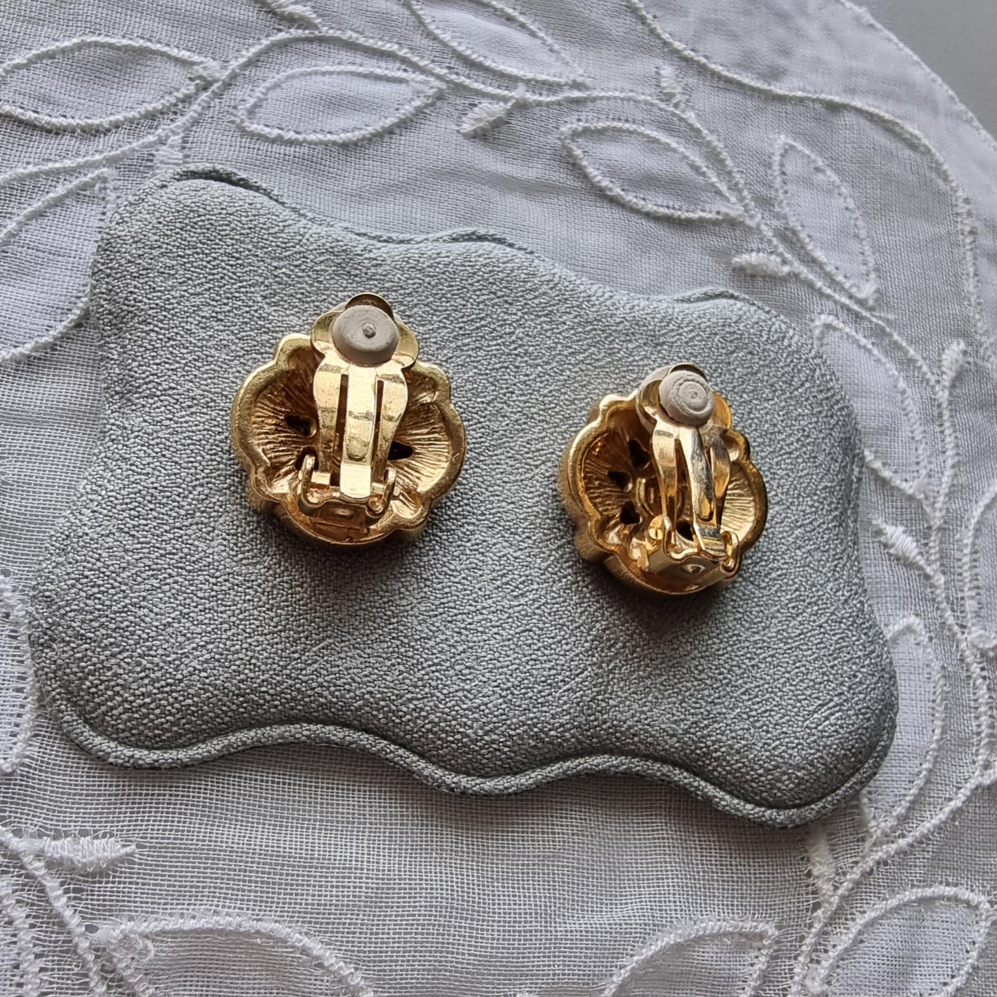 Clip on - Small Etruscan Style Pearl Clip On Earrings