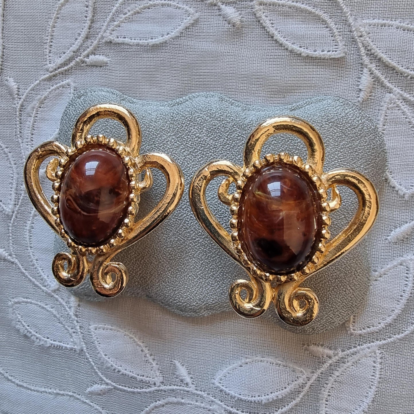 Clip on - Gold Wirework Brown Marbled Glass Cabochon Clip On Earrings