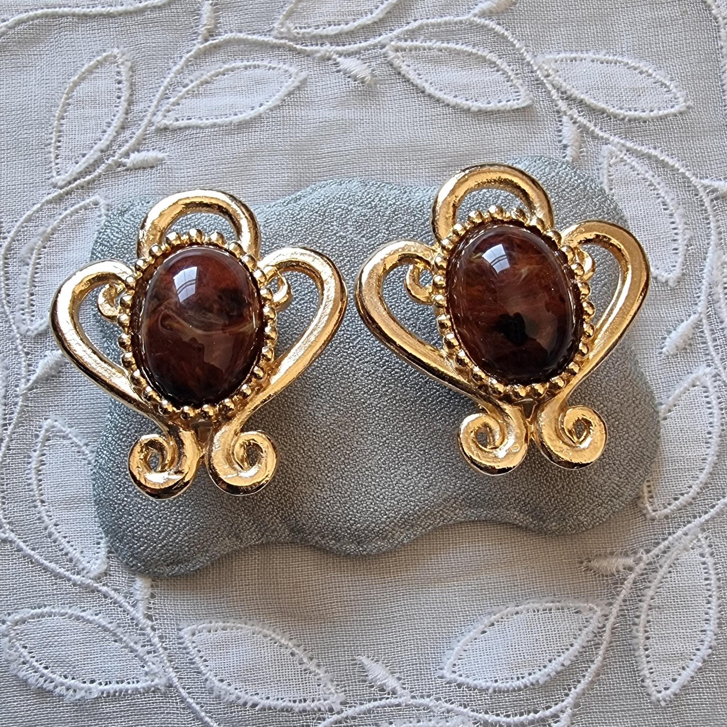 Clip on - Gold Wirework Brown Marbled Glass Cabochon Clip On Earrings