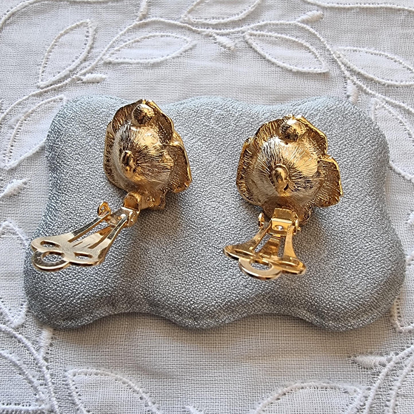 Clip on - Gold Pearl Rose Clip On Earrings