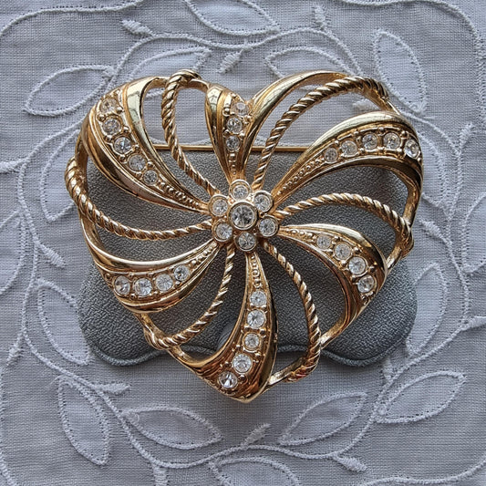 Brooch - Avon Big Heart Crystal Spray Brooch