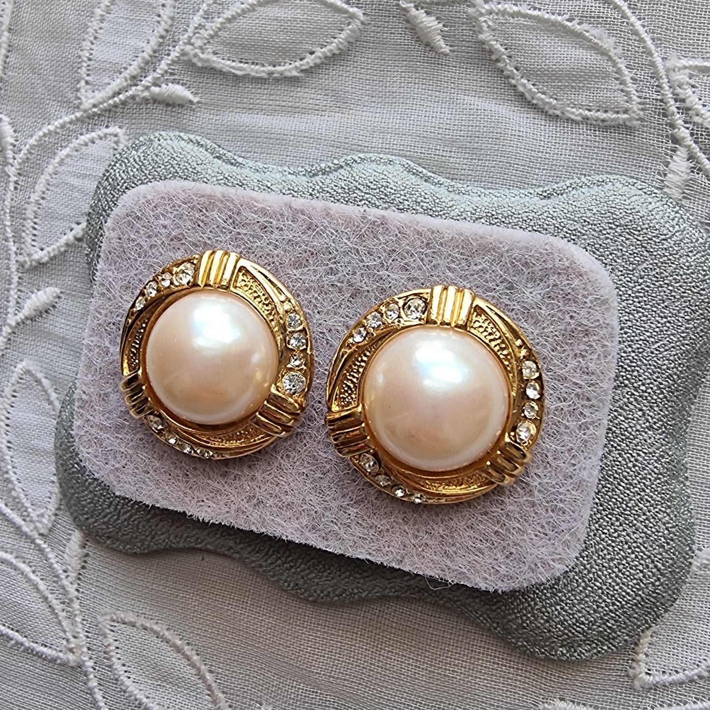 Posts - Gold and Crystals Swirl Pearl Stud Earrings