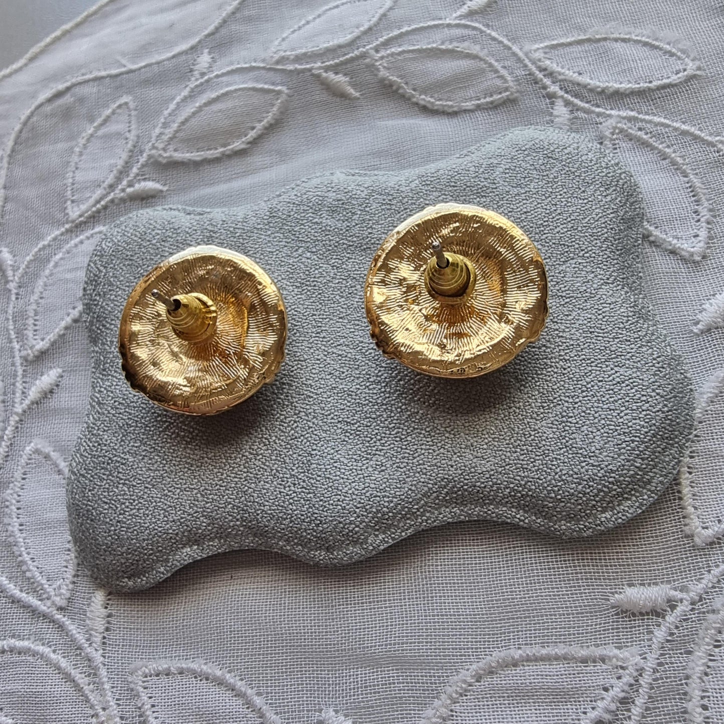 Posts - Gold and Crystals Swirl Pearl Stud Earrings