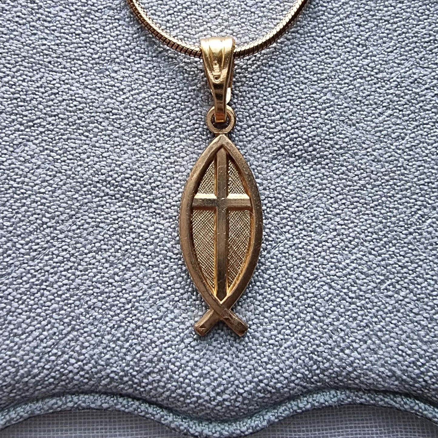 Necklace - Christian Fish Cross Pendant Necklace