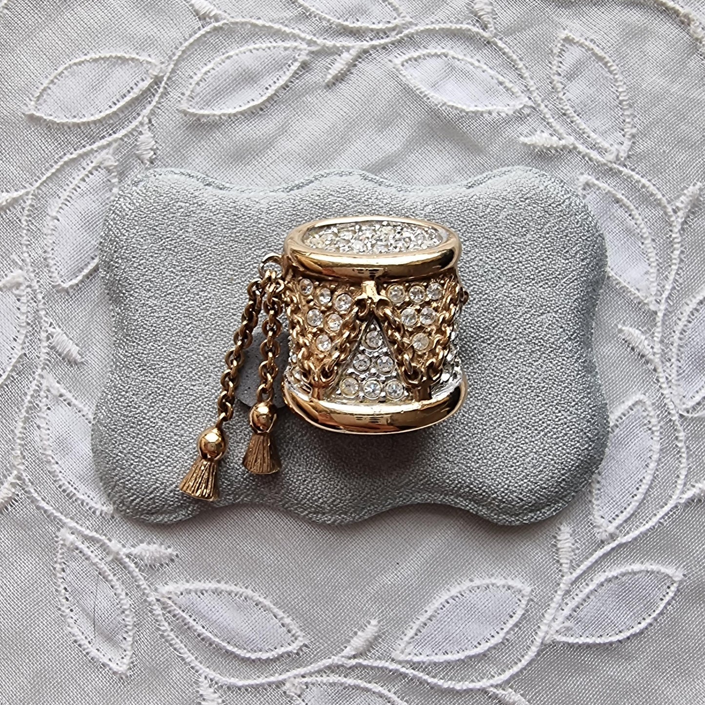 Brooch - iG Gold Crystal Drum with Tassel Chain Brooch