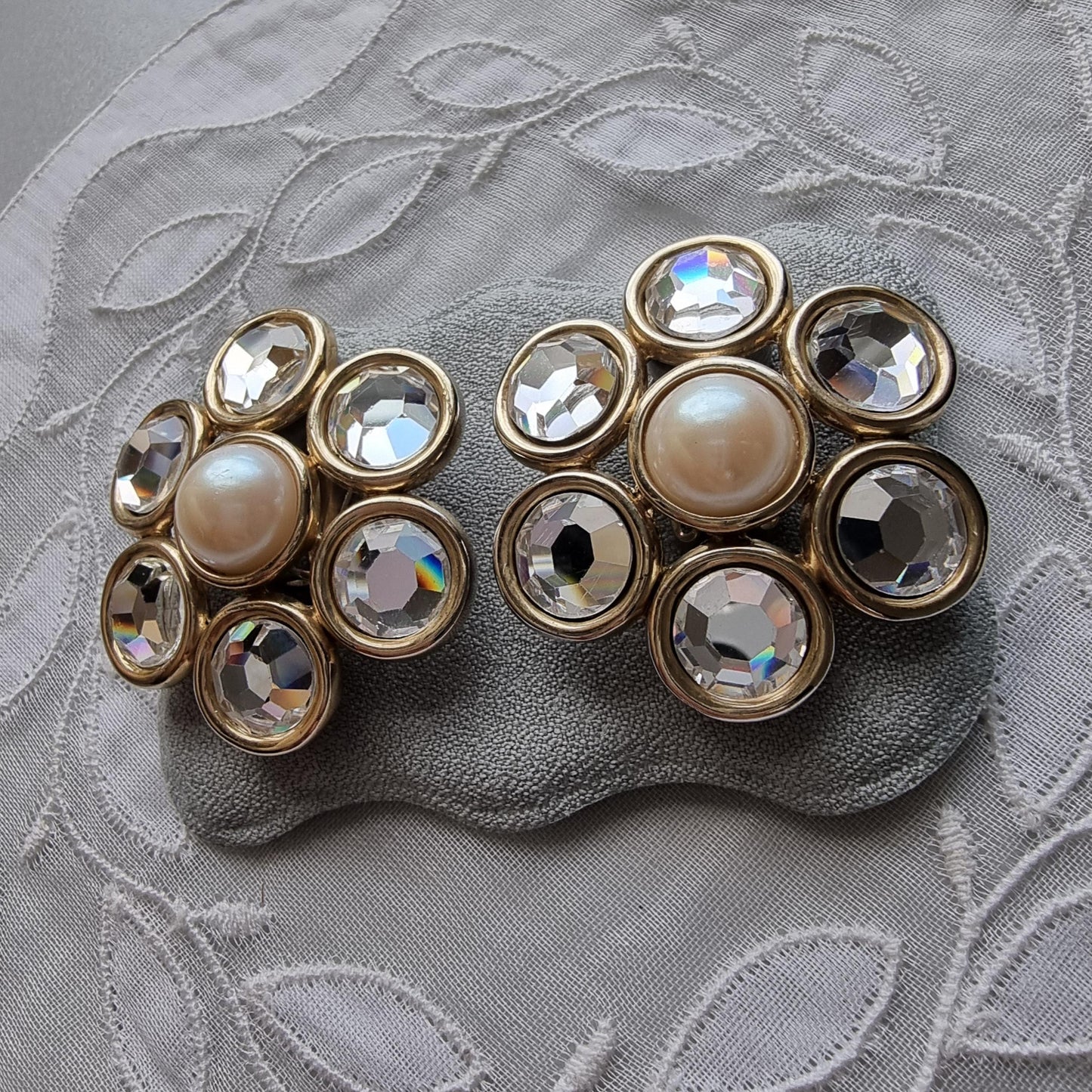 Clip on - Statement Pearl and Crystals Flower Clip on Earrings