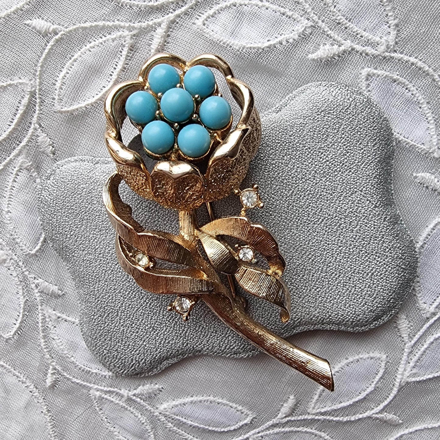 Brooch - Sarah Coventry Turquoise and Crystal Flower Stem Brooch