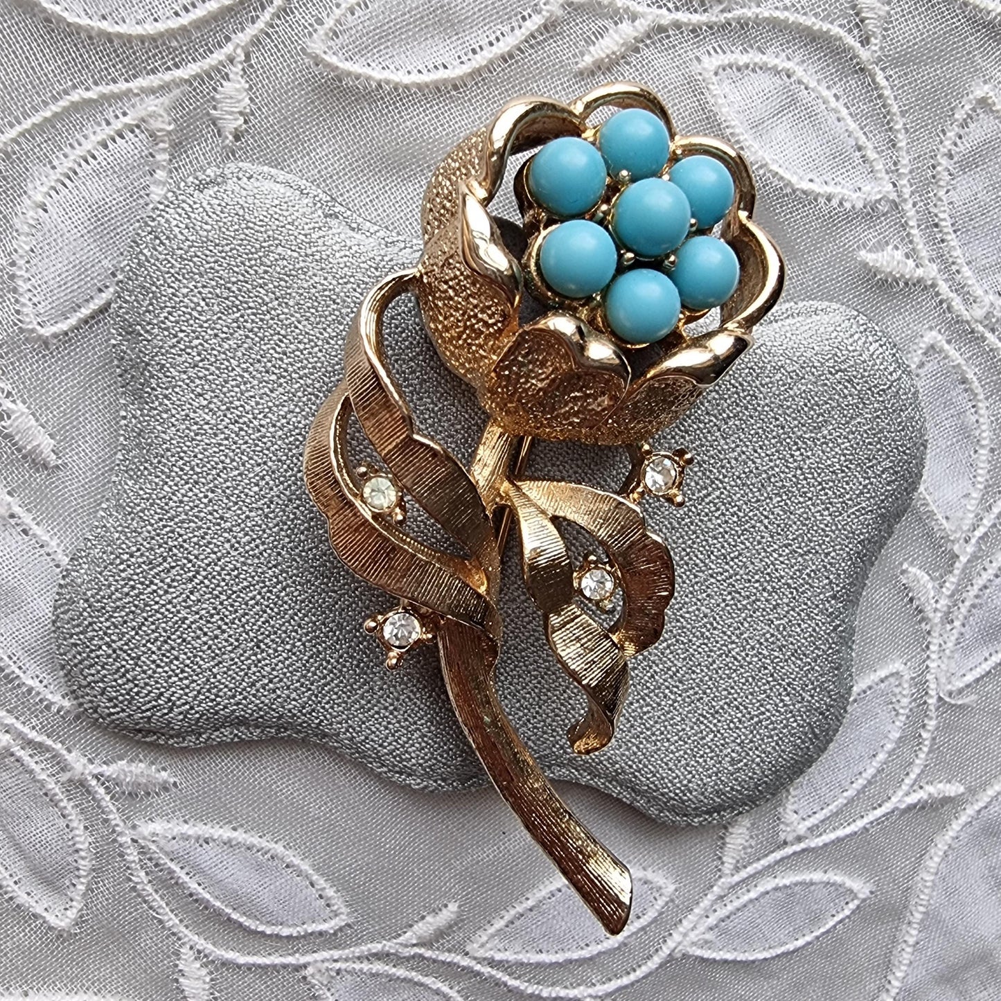 Brooch - Sarah Coventry Turquoise and Crystal Flower Stem Brooch