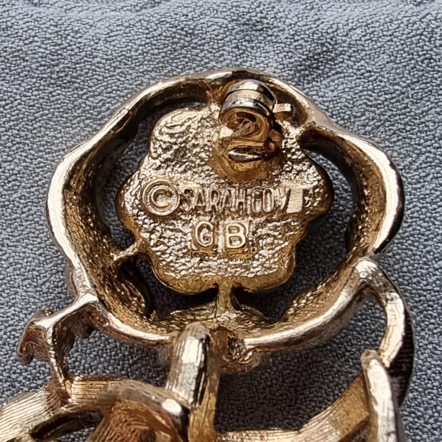 Brooch - Sarah Coventry Turquoise and Crystal Flower Stem Brooch