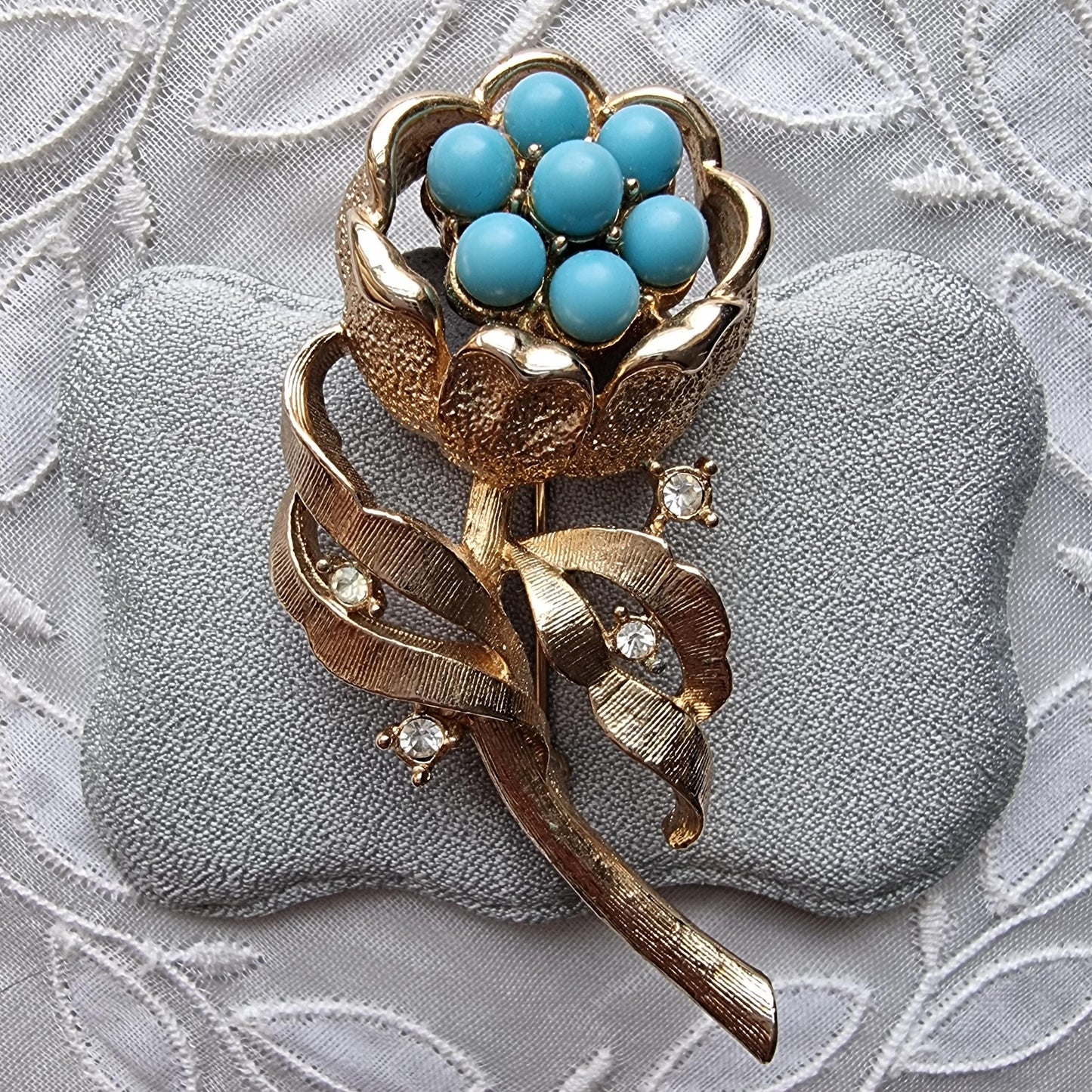 Brooch - Sarah Coventry Turquoise and Crystal Flower Stem Brooch